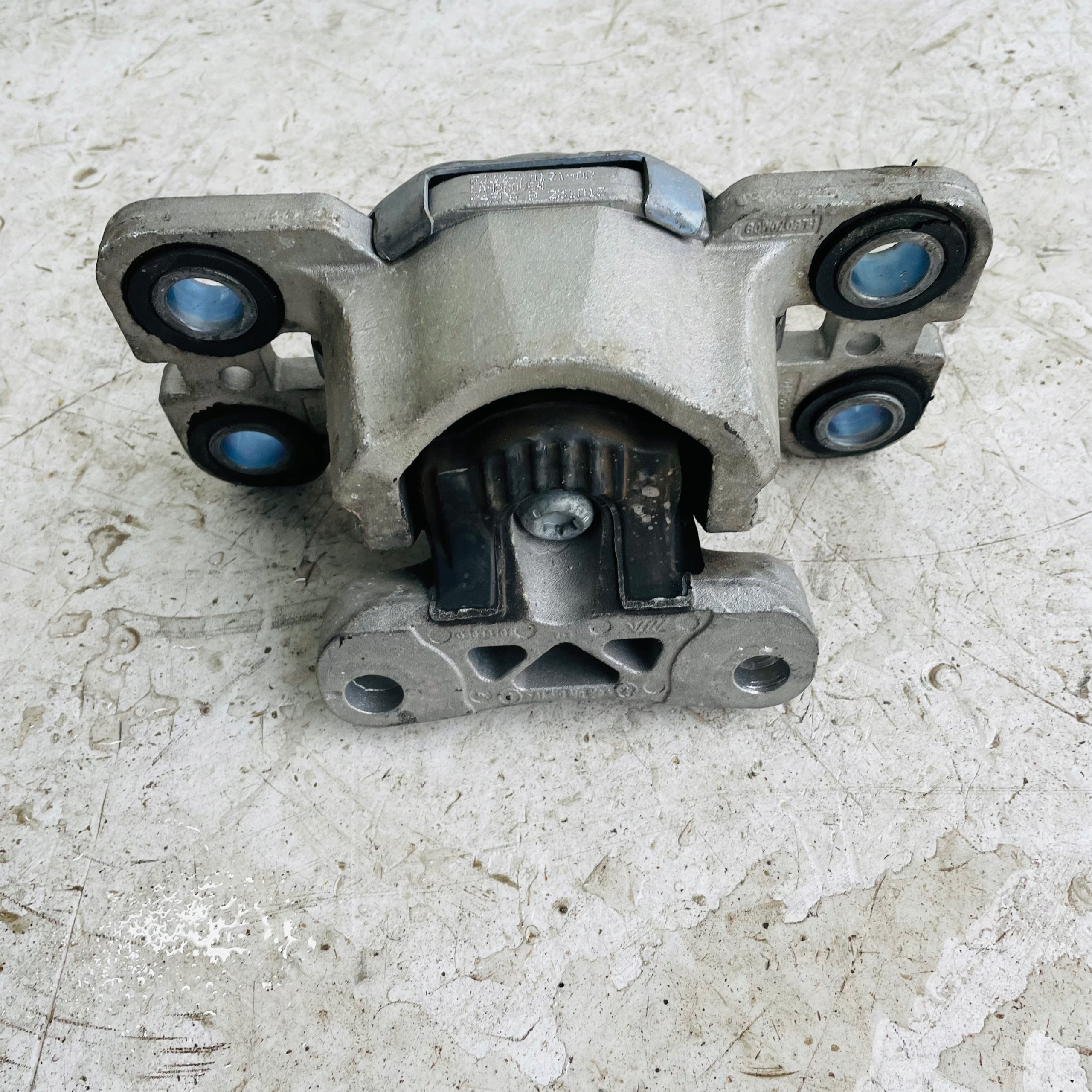 ŁAPA PODUSZKA SILNIKA RANGE ROVER EVOQUE EJ32-7M121-AD