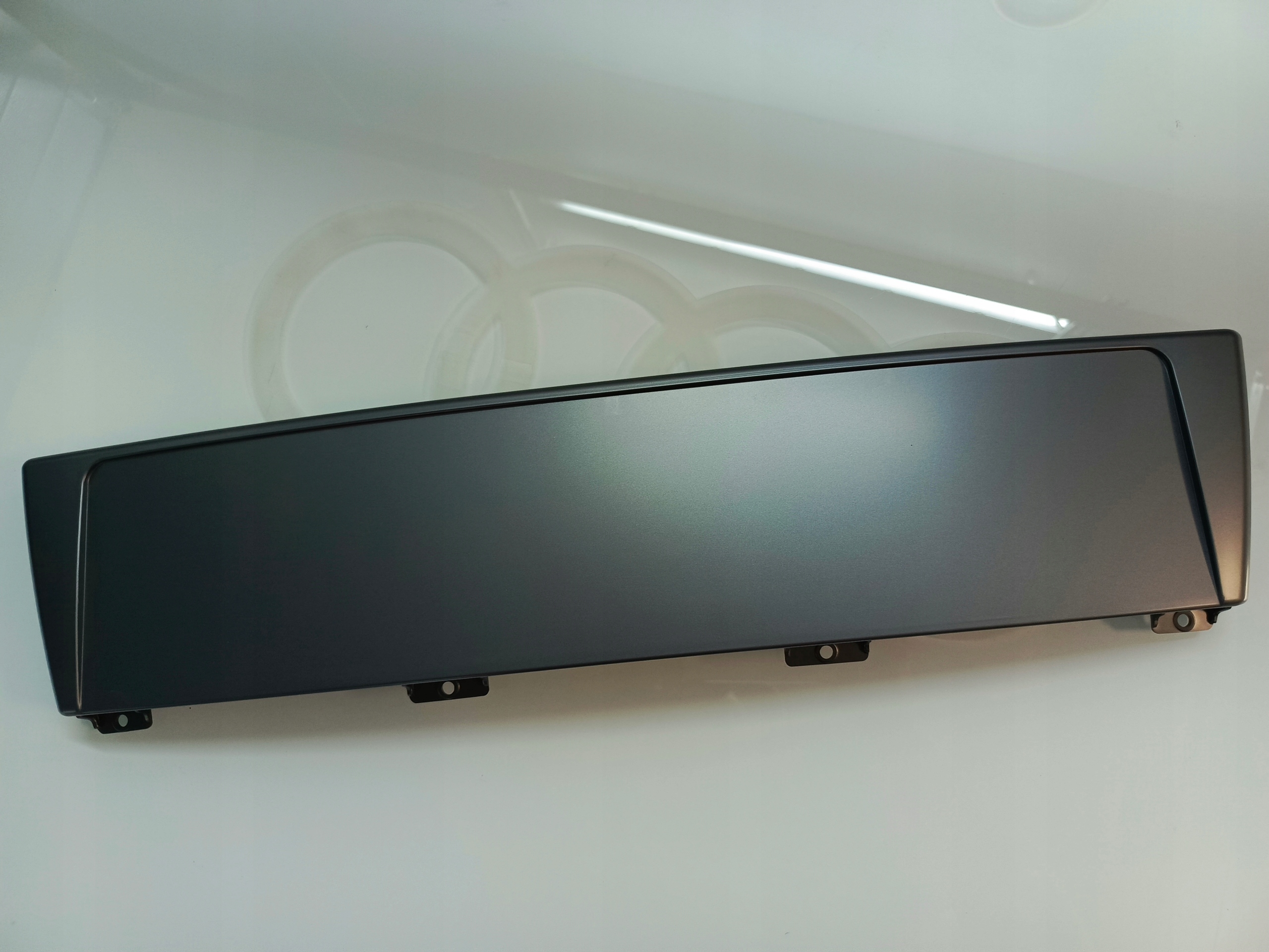 RAMKA TABLICY REJESTRACYJNEJ AUDI A3 8P 8P4807285 BEZ PDC