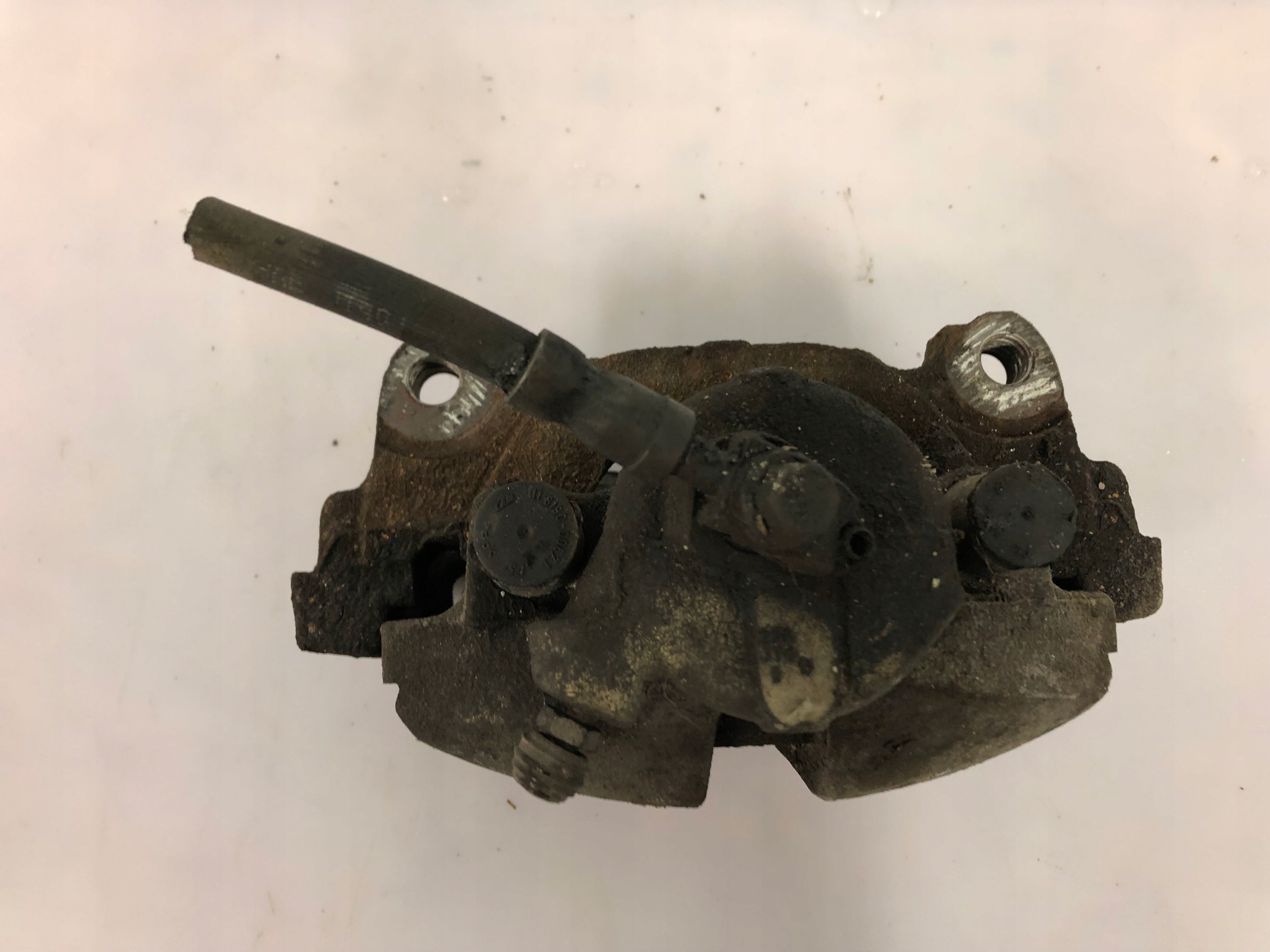 SKODA YETI 1.8TSI caliper brake right front 4X4