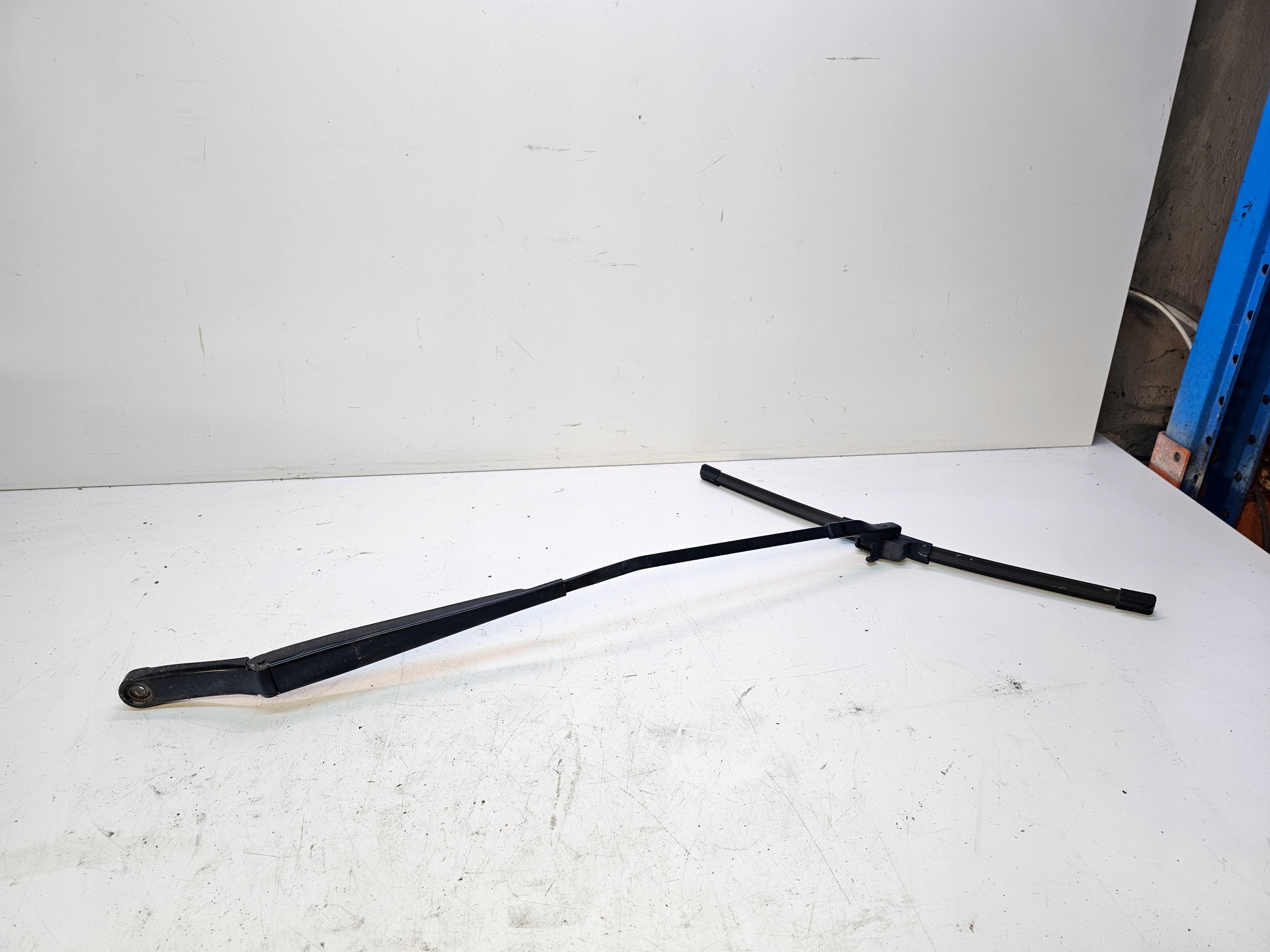 wiper arm right AUDI A3 8P 8P1955410D