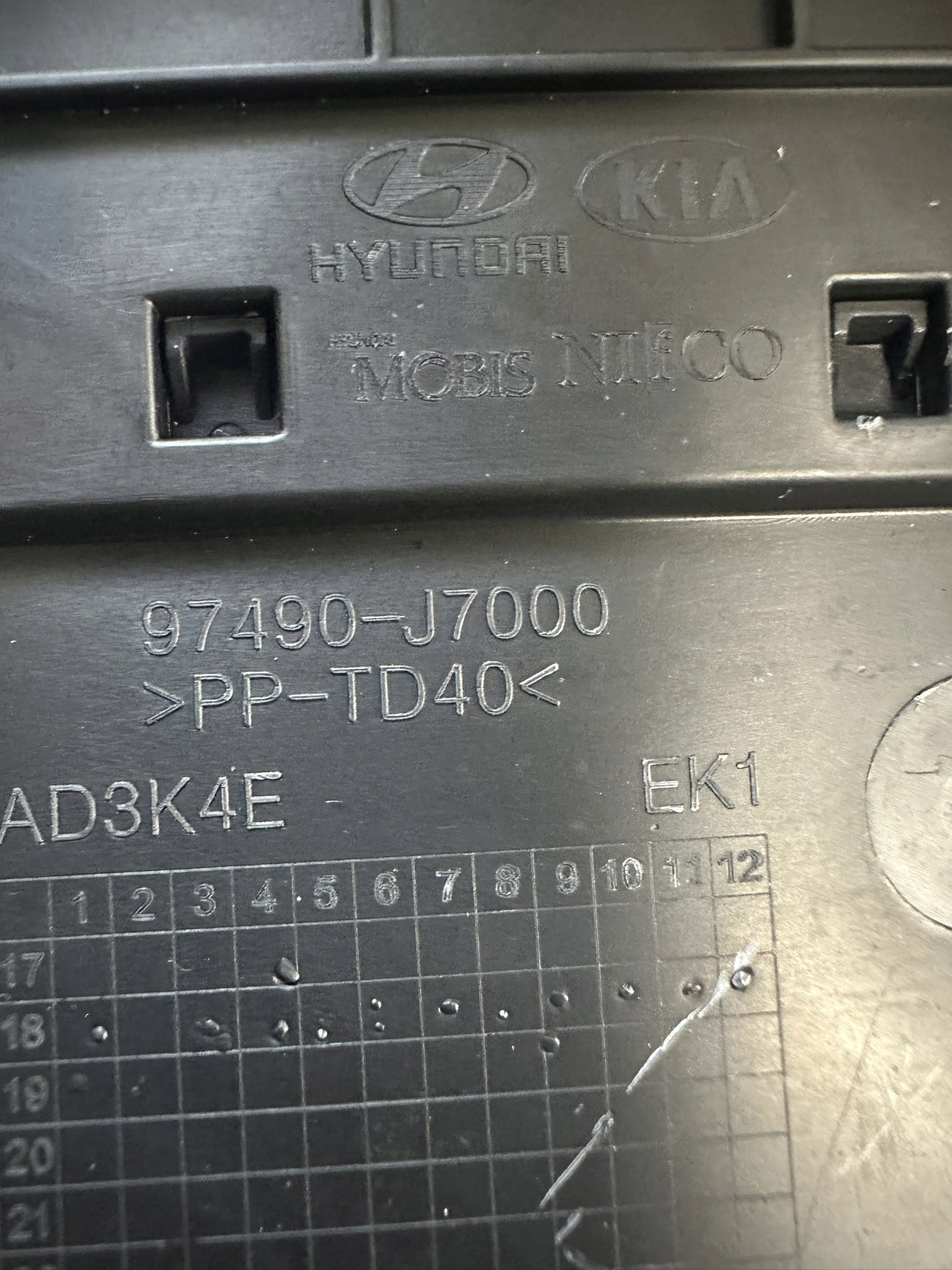 mřížka klími levá KIA PRO CEED III 97490J7000