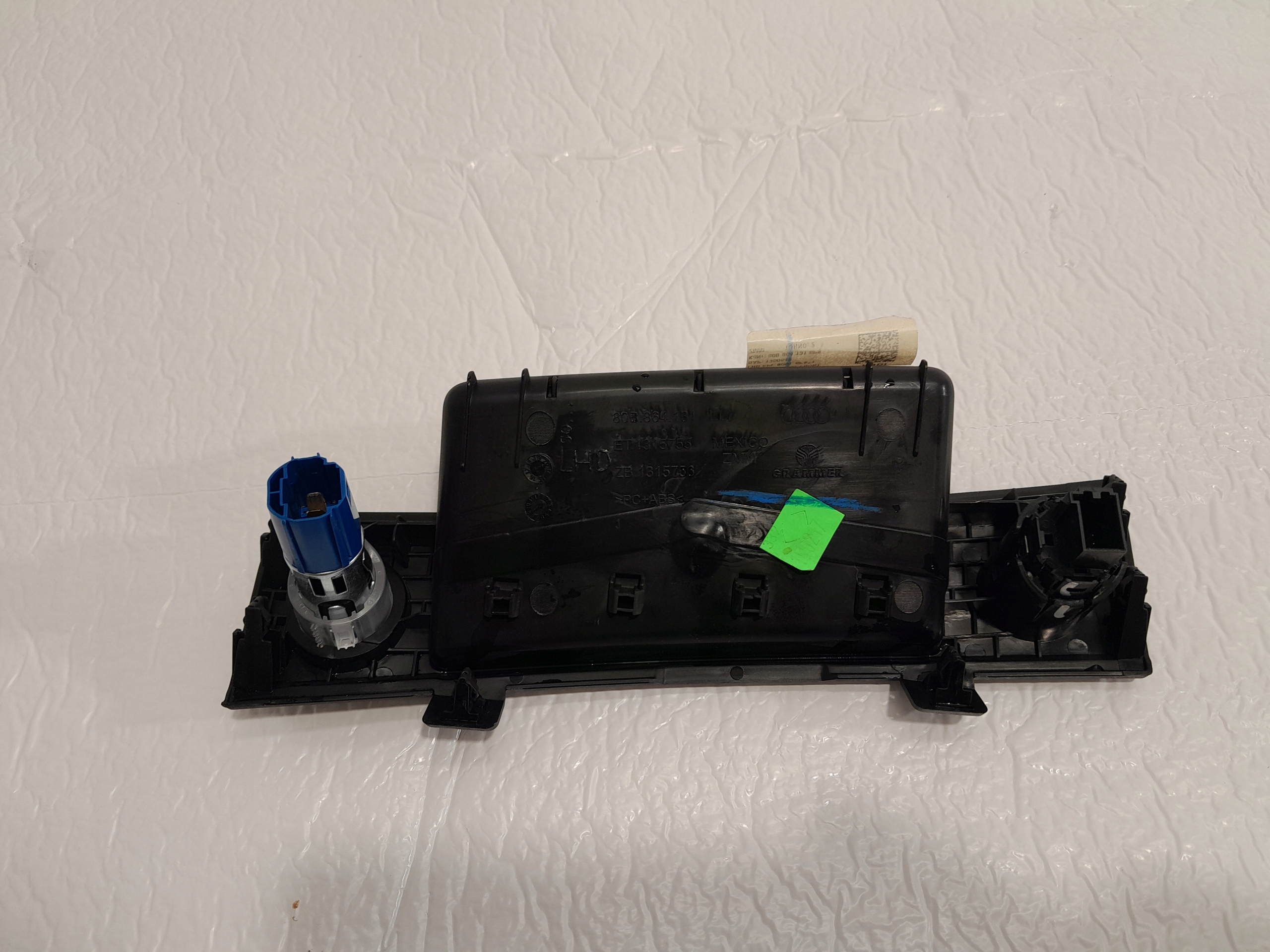 AUDI Q5 II 80A plato PANELU START STOP 80B864131