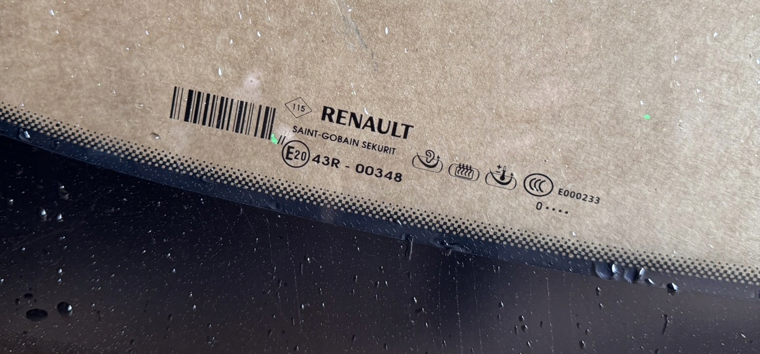 RENAULT ESPACE V LIFT 2020 SZYBA PRZEDNIA PRZÓD CZOŁOWA SENSOR RADAR KAMERA Producent części Renault OE