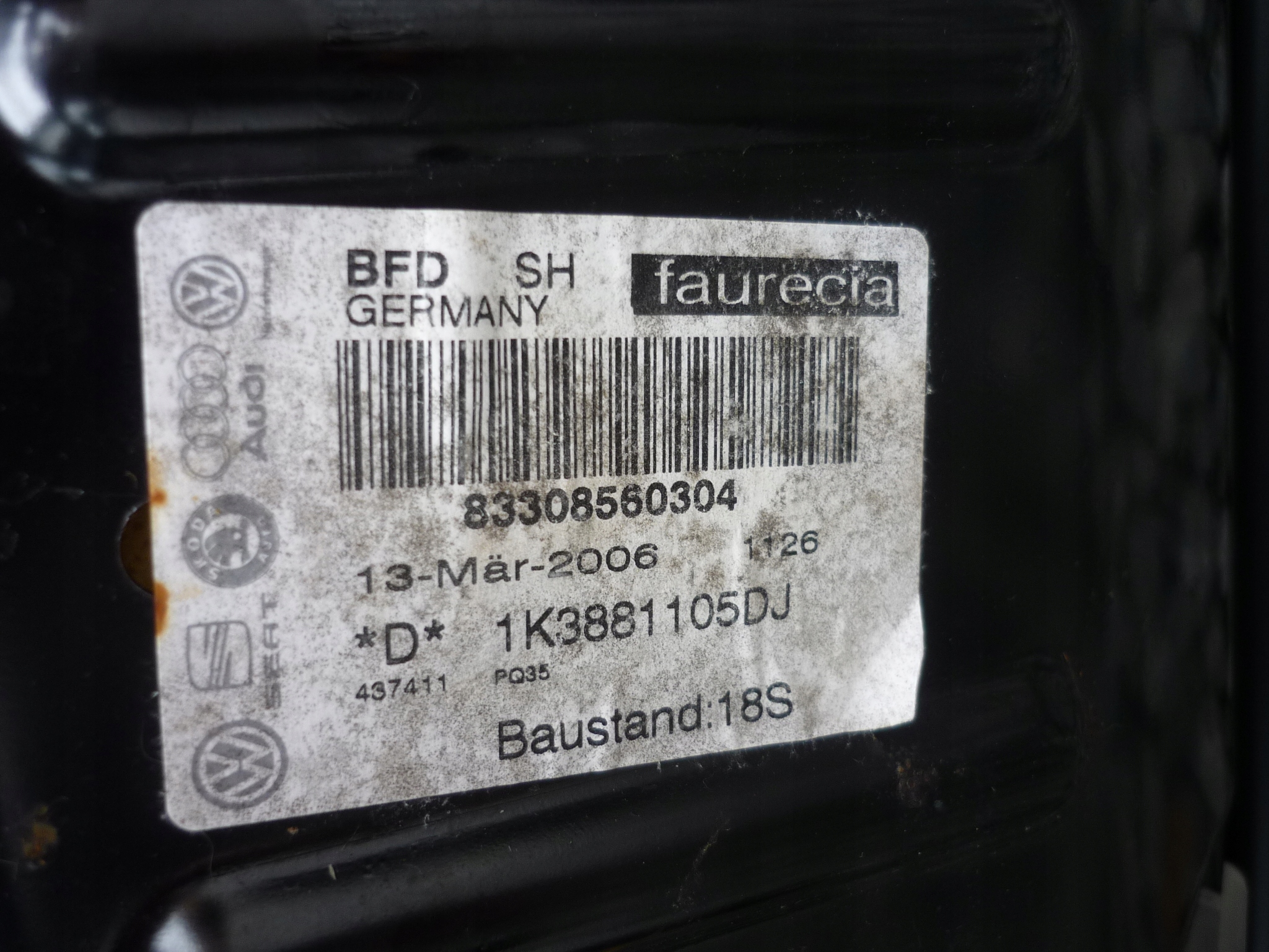 кресло передний левый водители vw EOS европа хорошее состояние