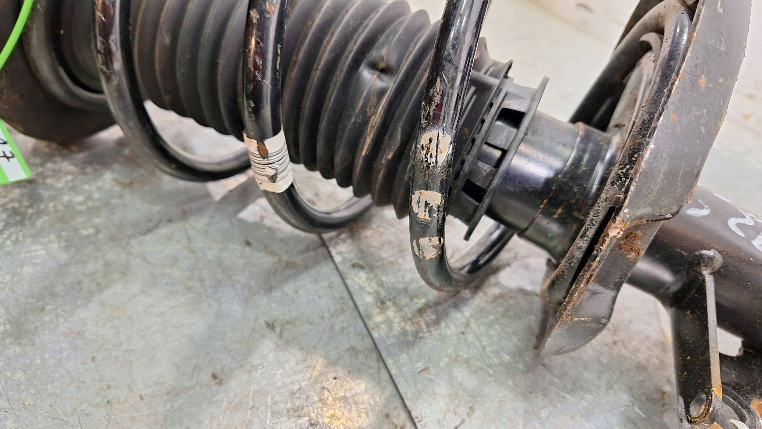 shock absorber right front A2463206613 MERCEDES W176 W246
