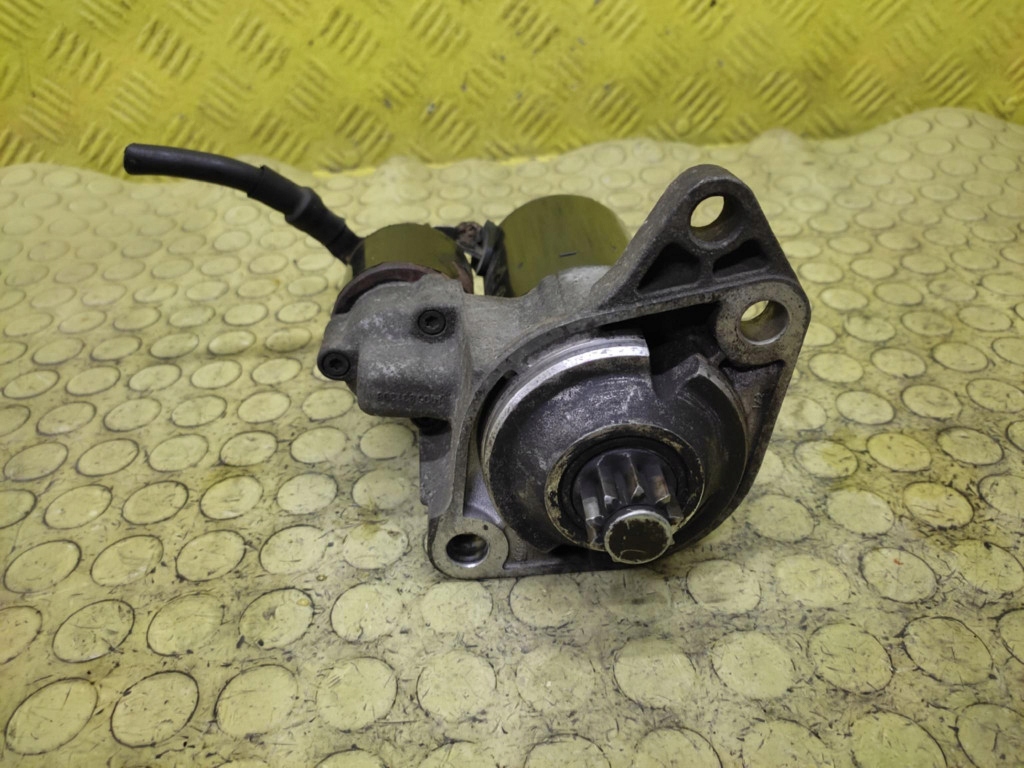 VW GOLF IV 1.6 starter 0001120402