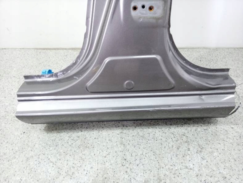 quarter bodywork pillar B left driver´s Toyota Yaris III (2011-)