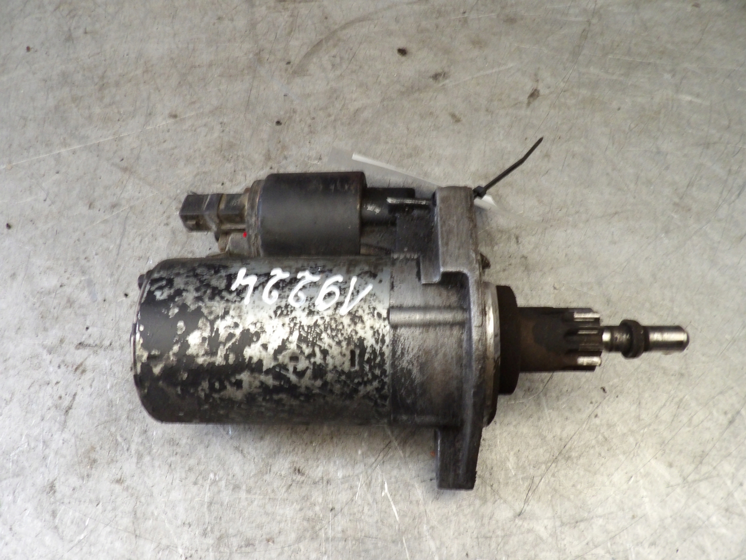 Audi A3 a 8L startér 02A911023 0001107022