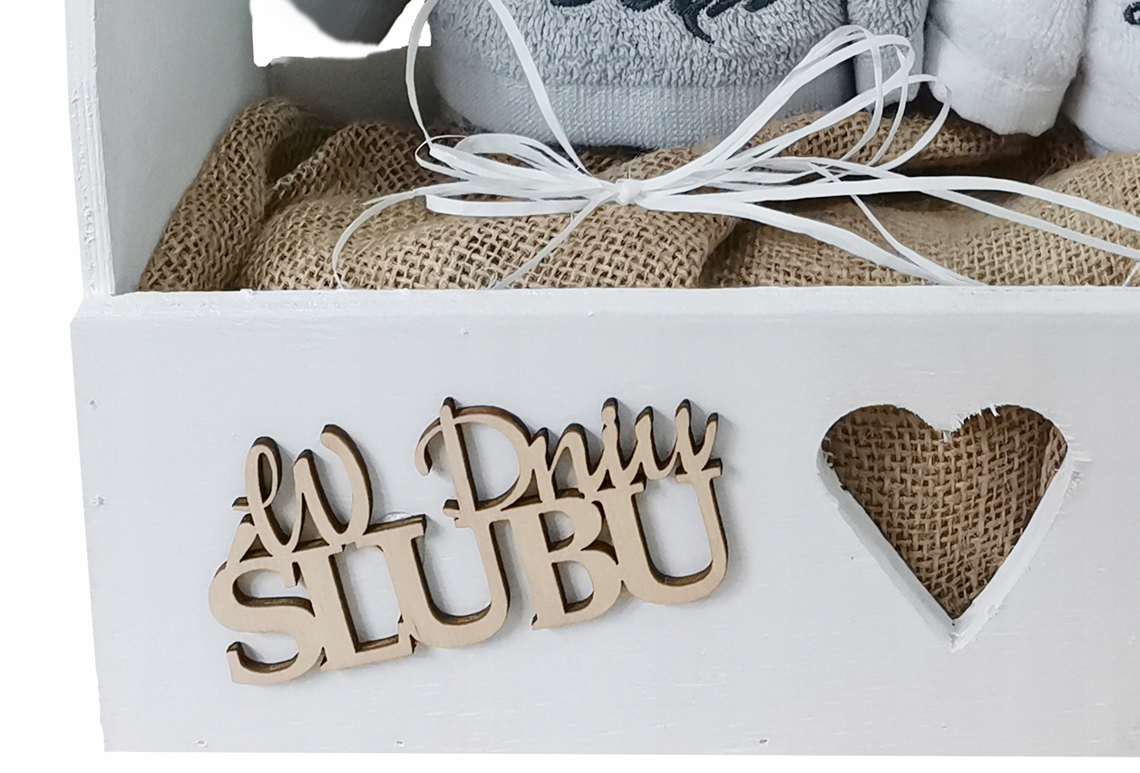 Ręczniki z haftem Misie na ślub PREZENT Para Młoda Kolor biały odcienie szarości