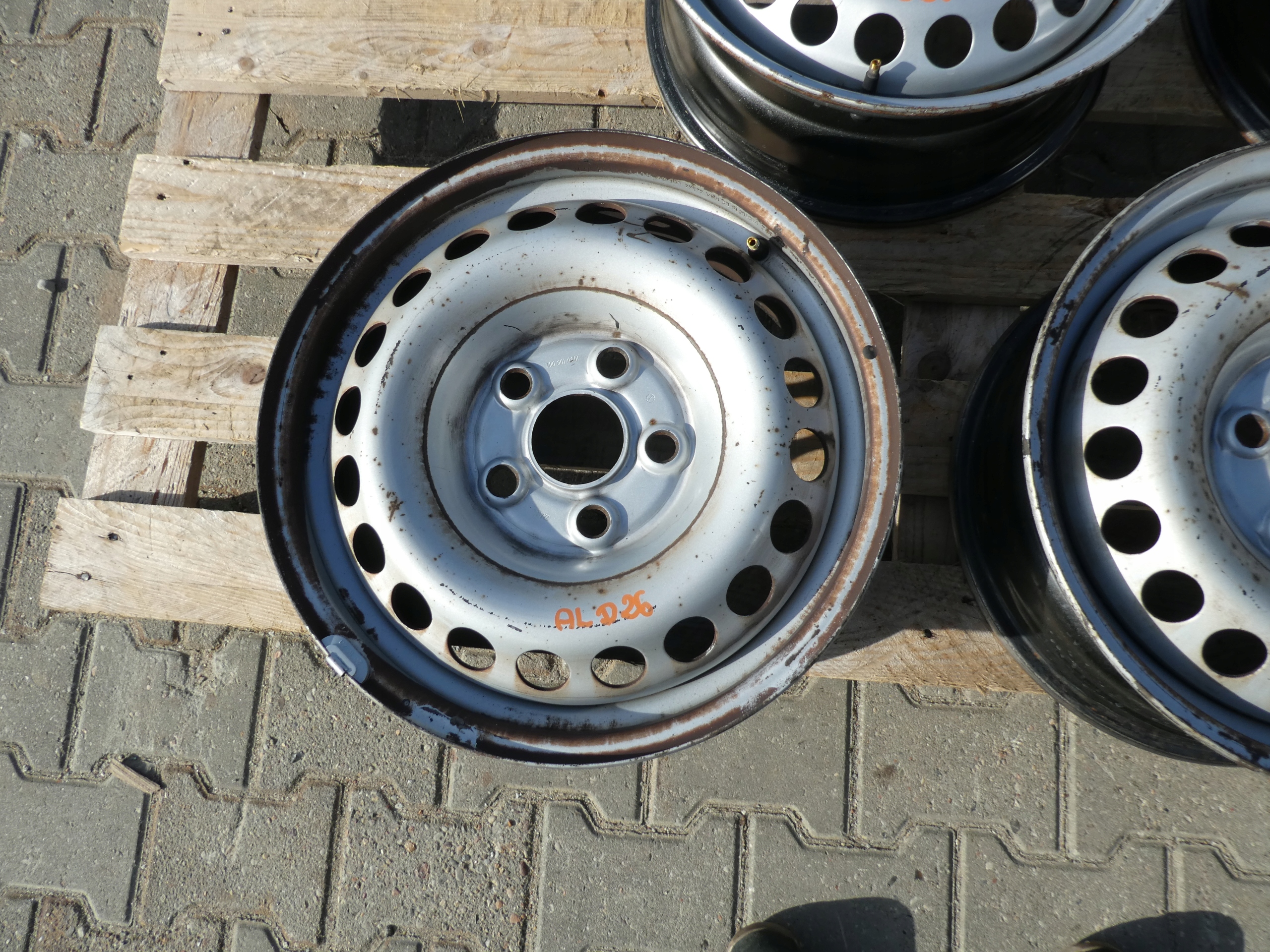 VW T5 CERCHI Ferro 7H0601027D 6.5JX16 ET51
