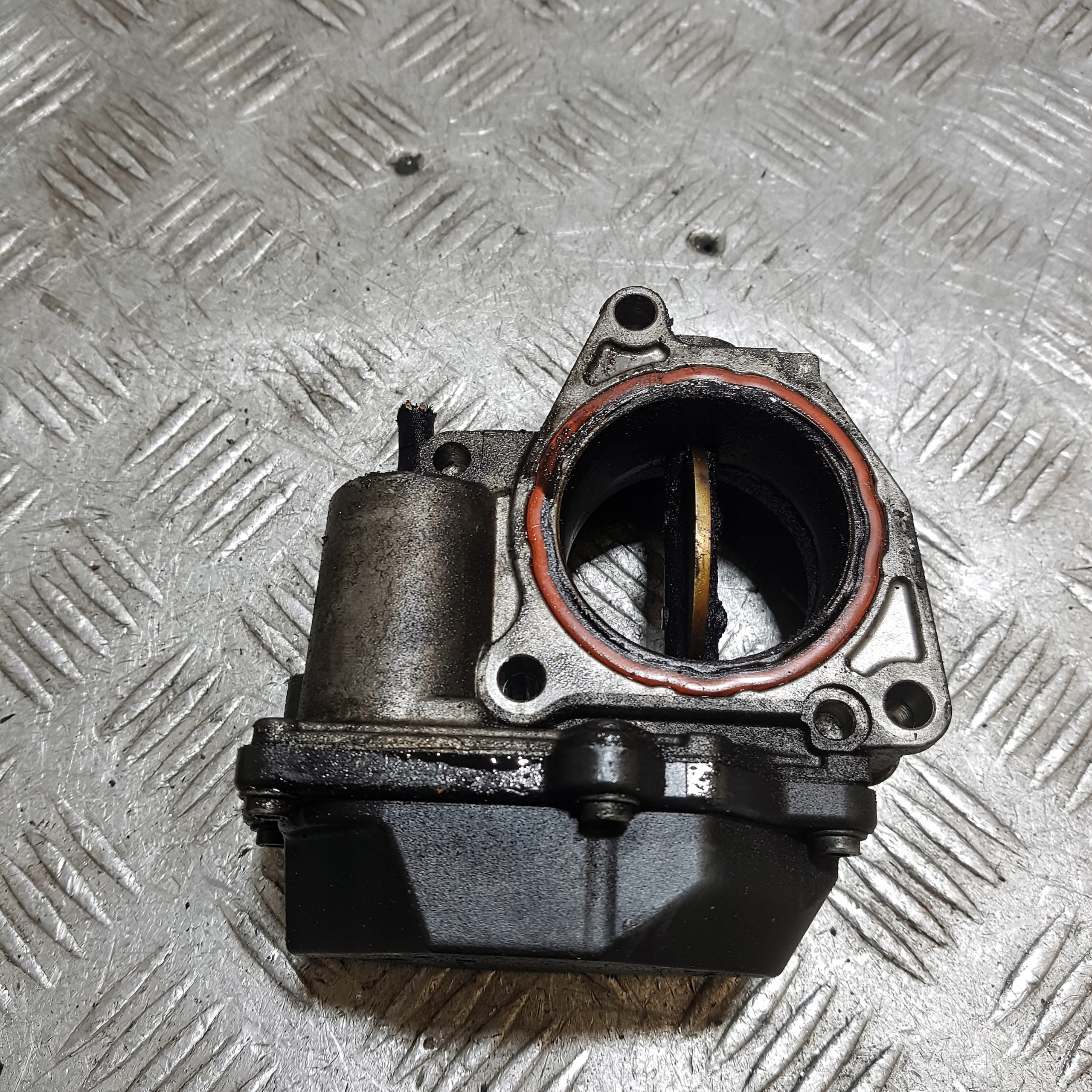 Valvola a farfalla VOLKSWAGEN PASSAT B6 2.0 TDI 03G128063A