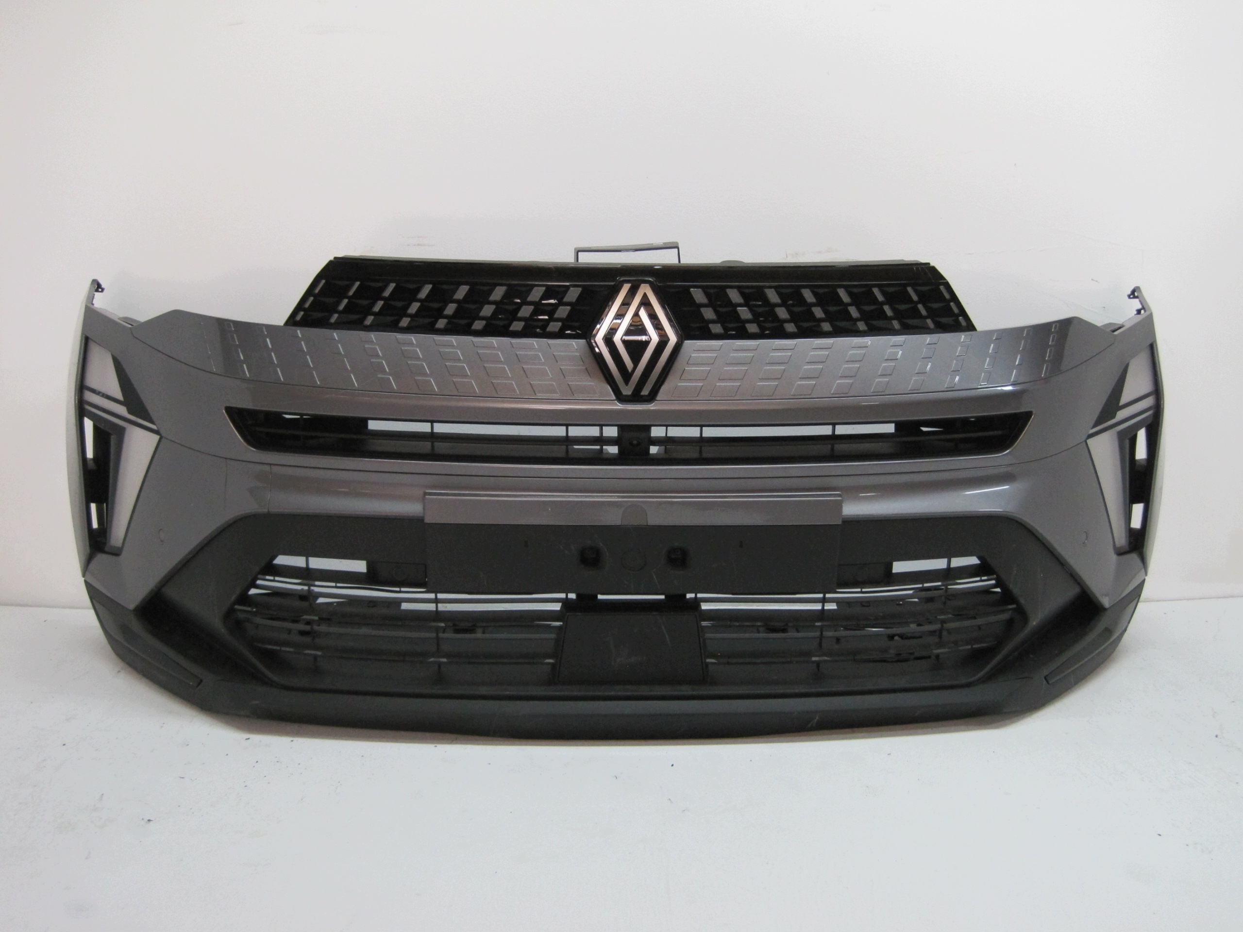 bumper RENAULT CAPTUR II LIFT KAMERA 6 PDC front front