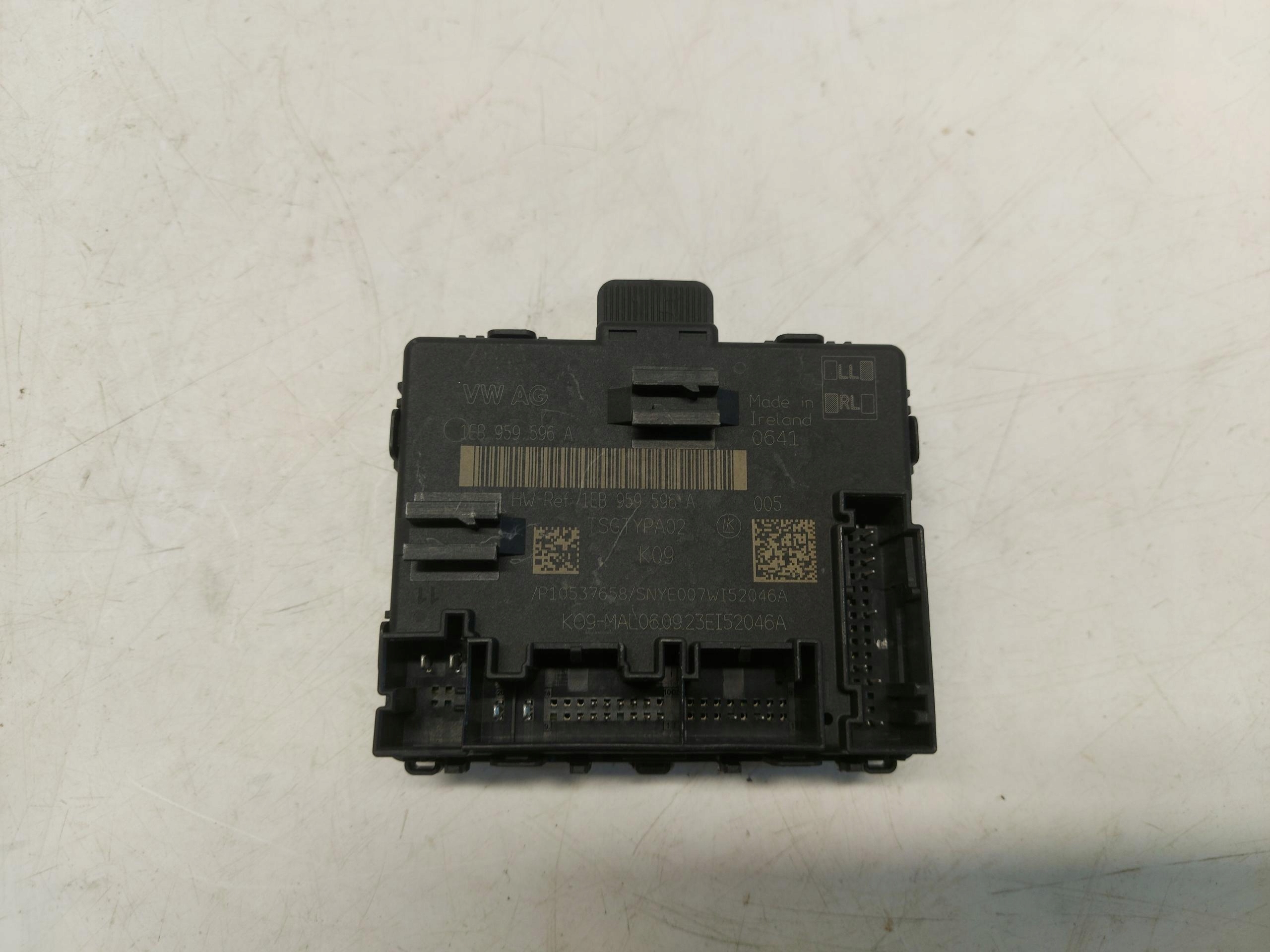 Audi Q4 40 E-TRON modul Bedienteil Tür links heck 1eb959596a