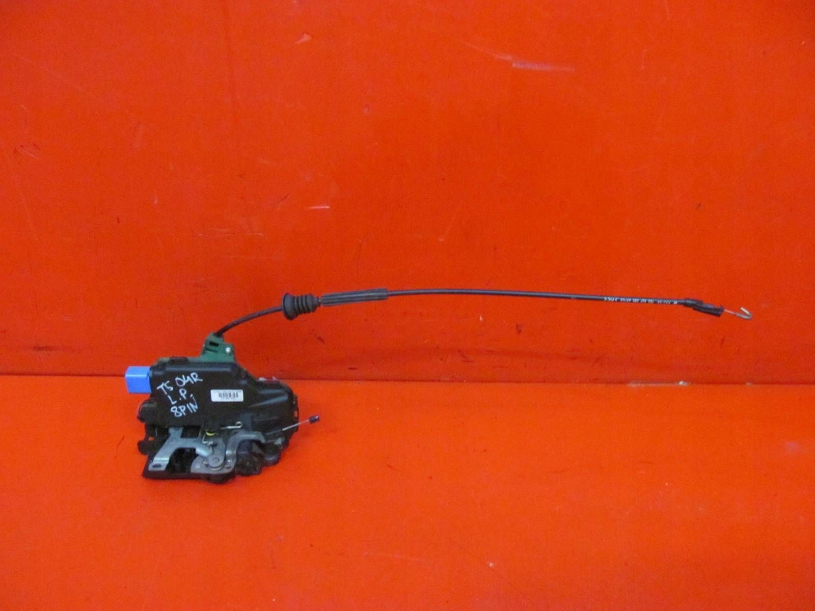 VW TRANSPORTER T5 MULTIVAN lock door left front front 8 PIN EU
