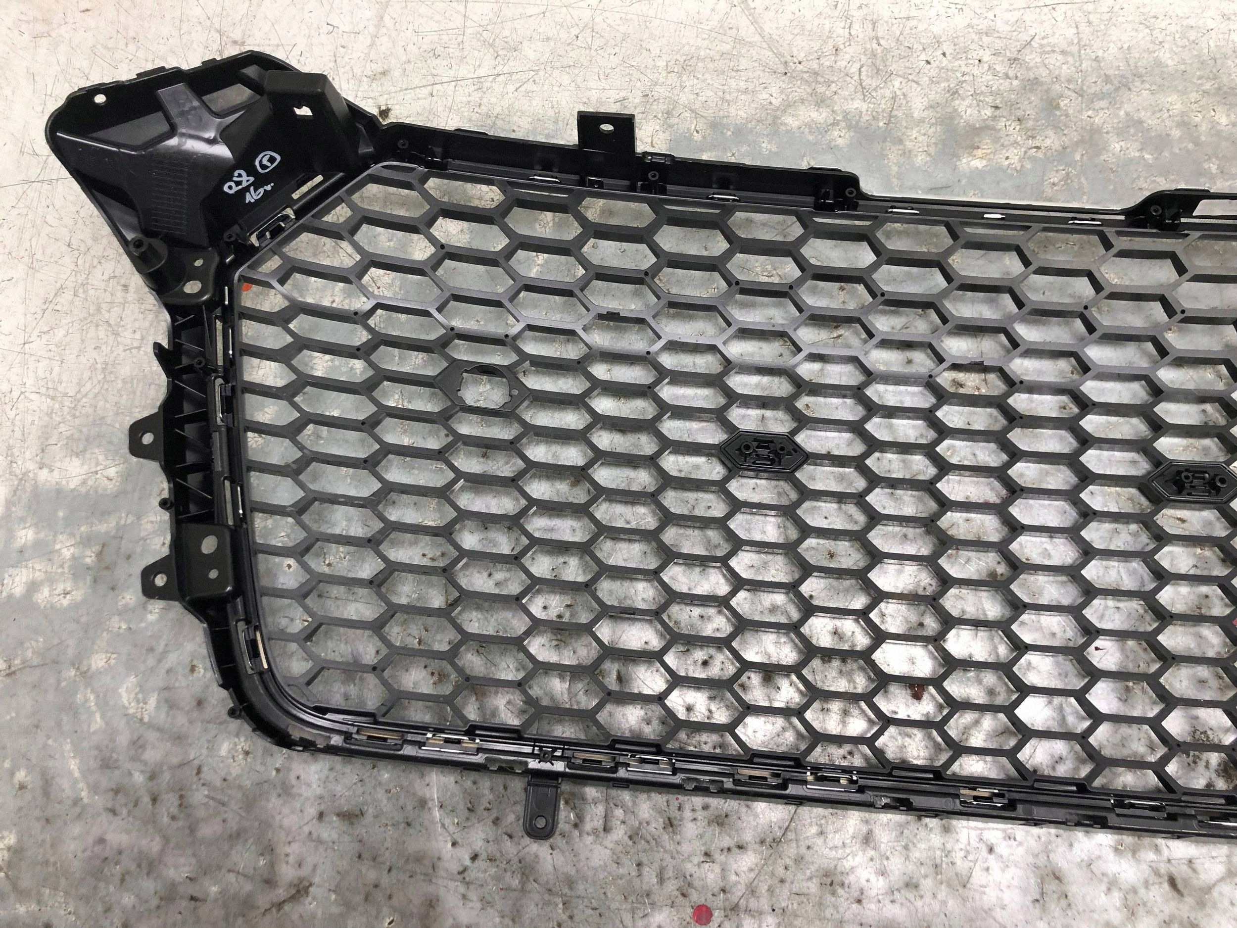 Grill Grill CHROM AUDI R8 4S0853653D
