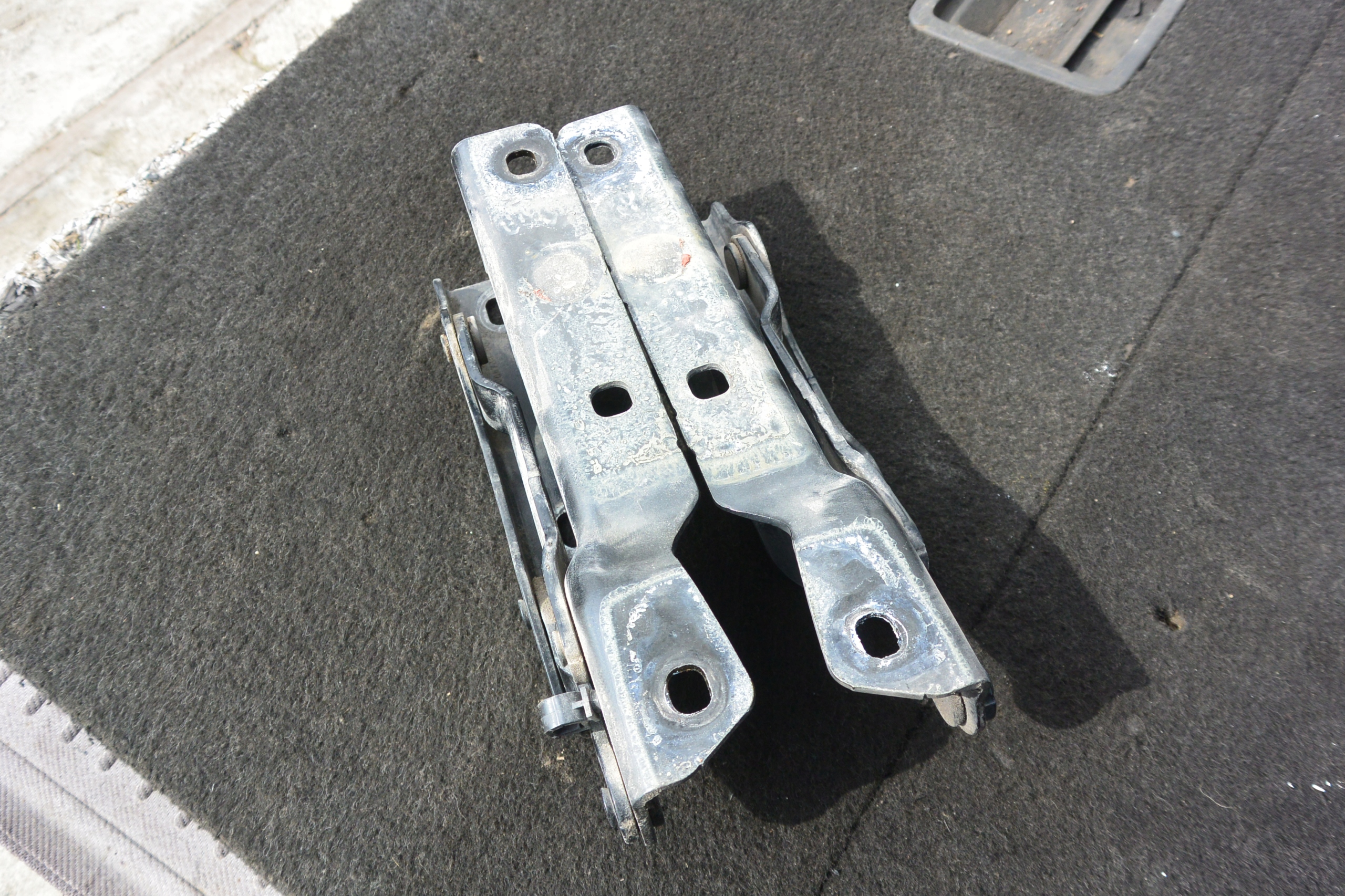 hinge bonnets right left TESLA MODEL S 12-16