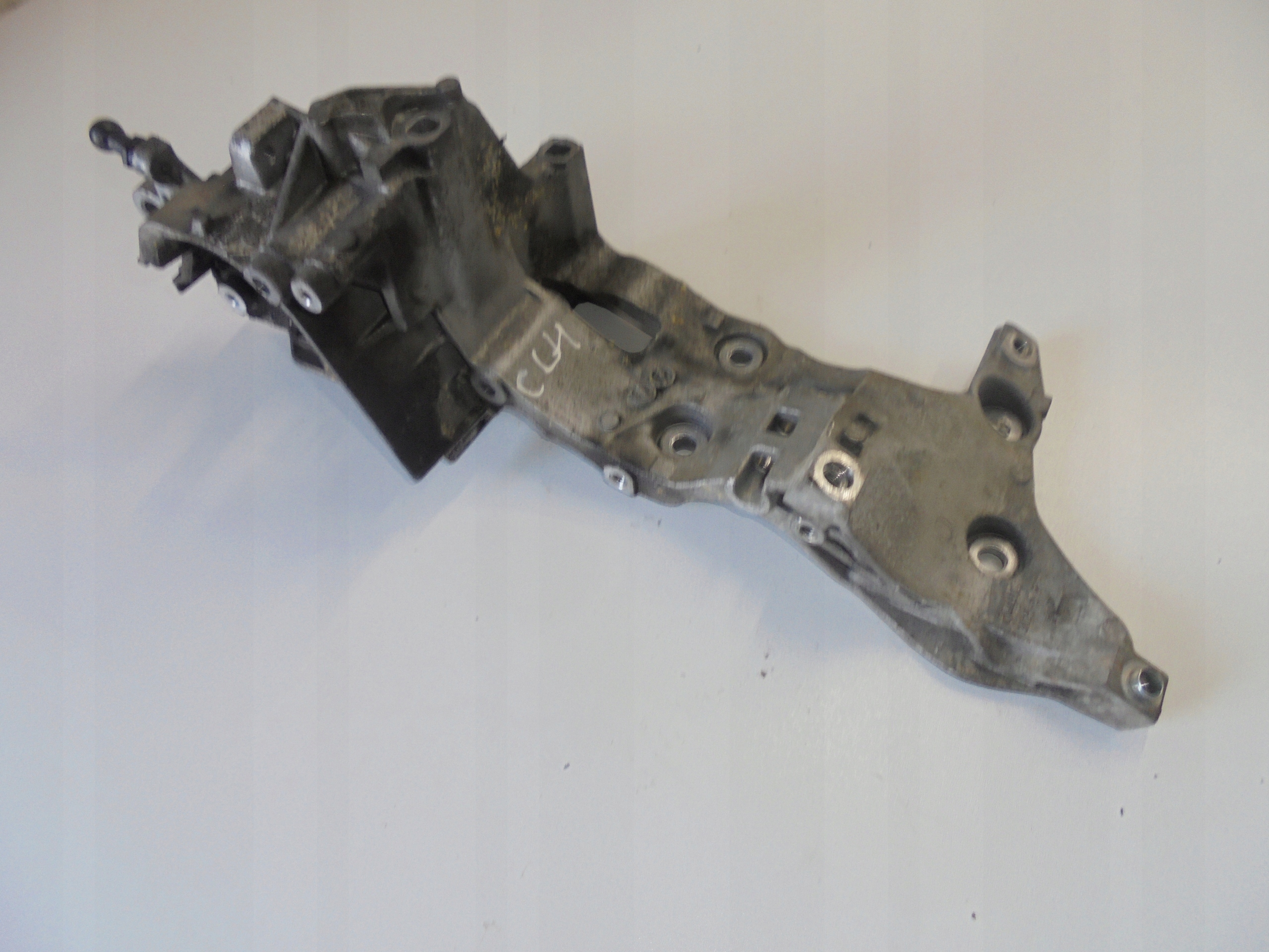 VW AUDI SEAT 1.6 2.0 TDI SUPPORTO ALTERNATORE