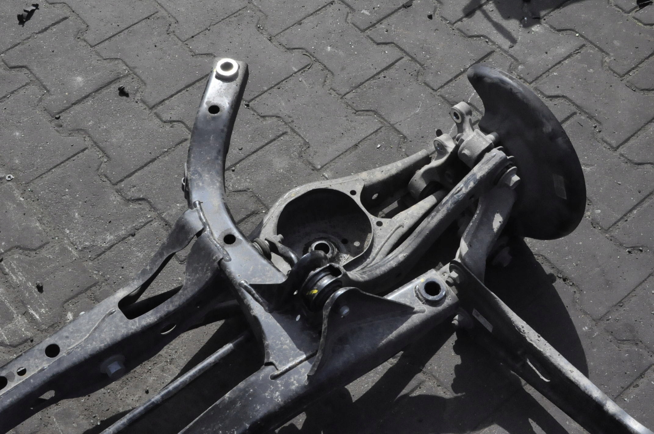 KIA NIRO 1.6GDI HYBRID ZAWIESZENIE TYLNE BELKA TYŁ Producent części Kia OE