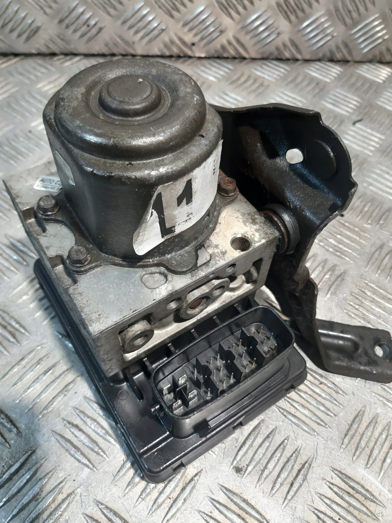 pompa ABS TOYOTA COROLLA IX E12 2.0 D4D 8954113040