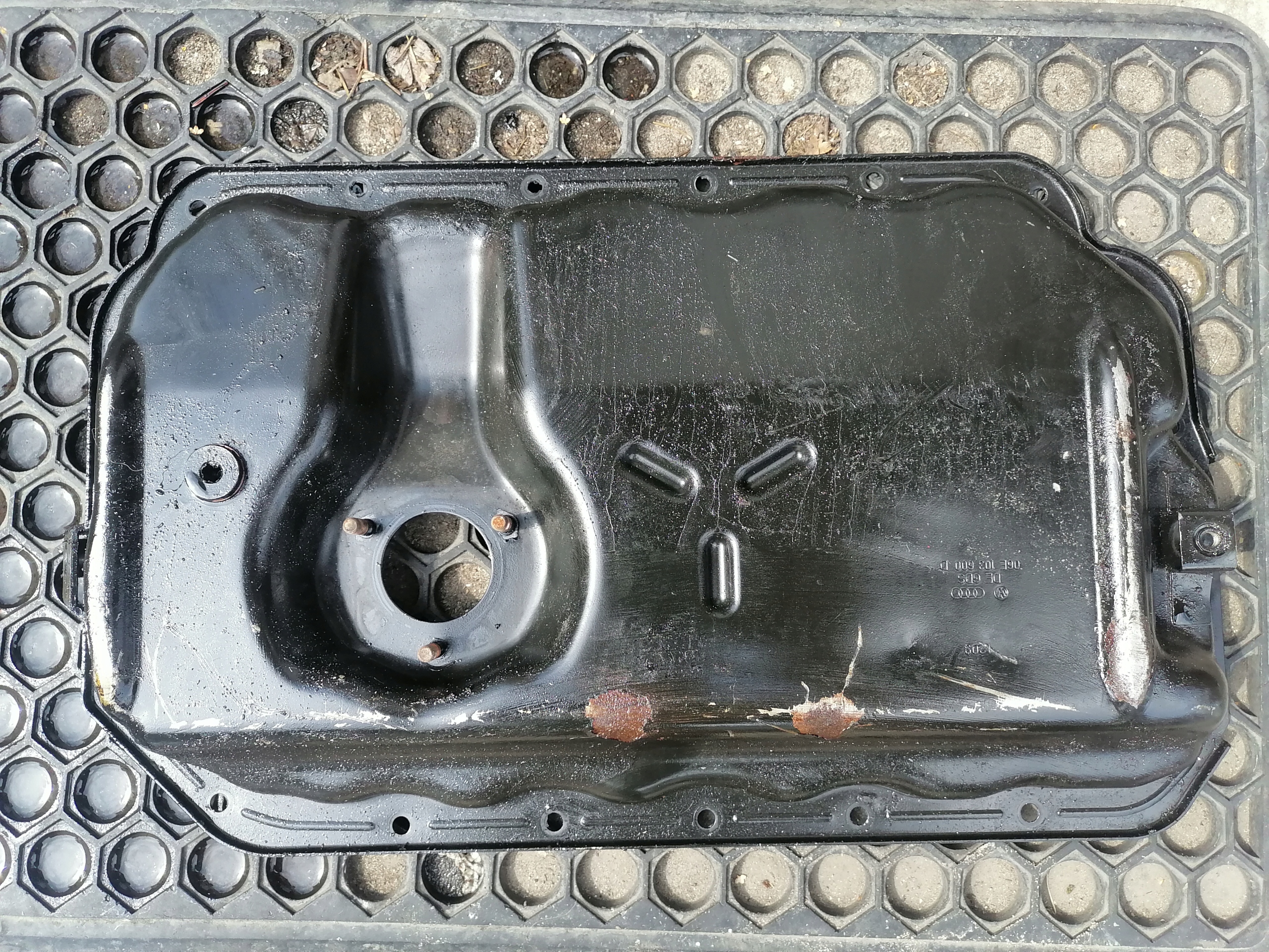 M524 ÖLWANNE AUDI 2.4 3.2 FSI AUK 06E103600D