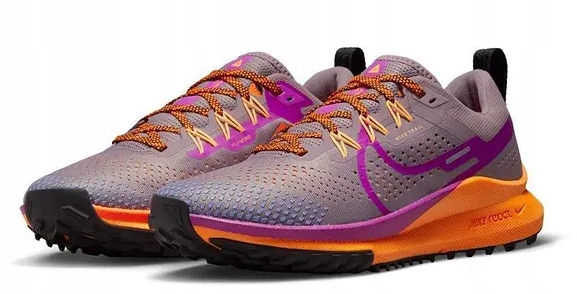 Boty Nike React Pegasus Trail 4 Purple Smoke Total Orange DJ6159-500 velikost 42