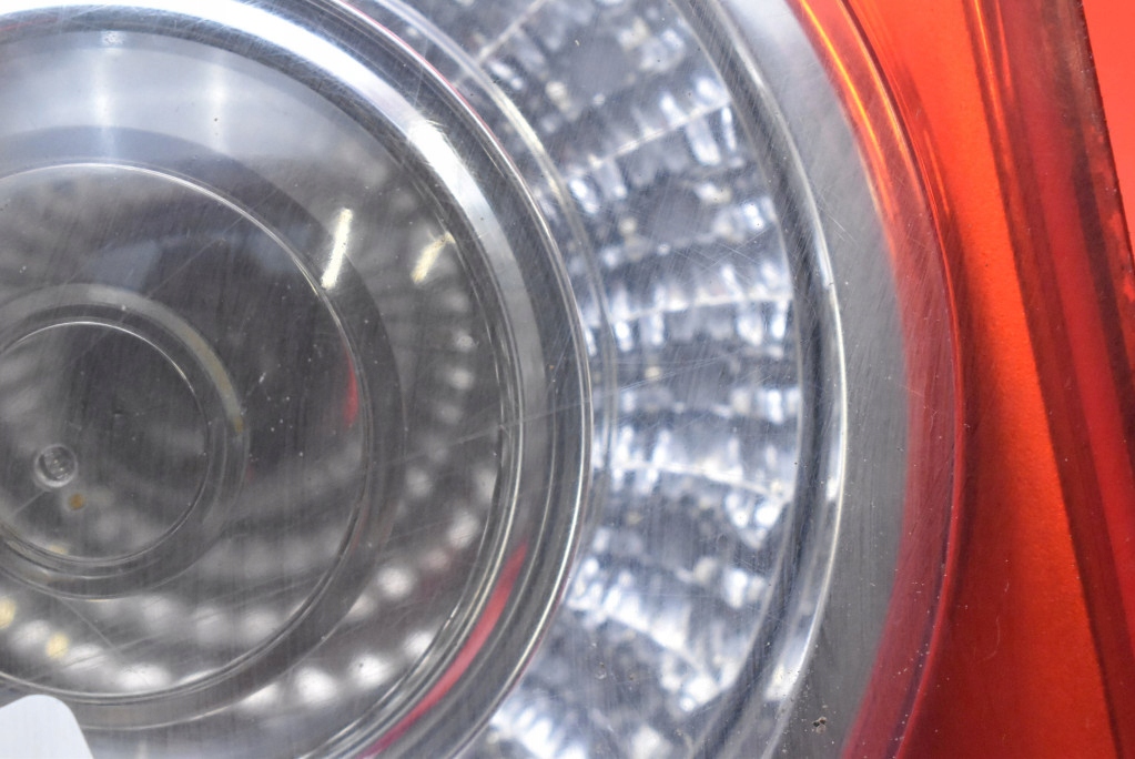 фонарь правый 1K4945094 vw JETTA 5 V седан 05-11