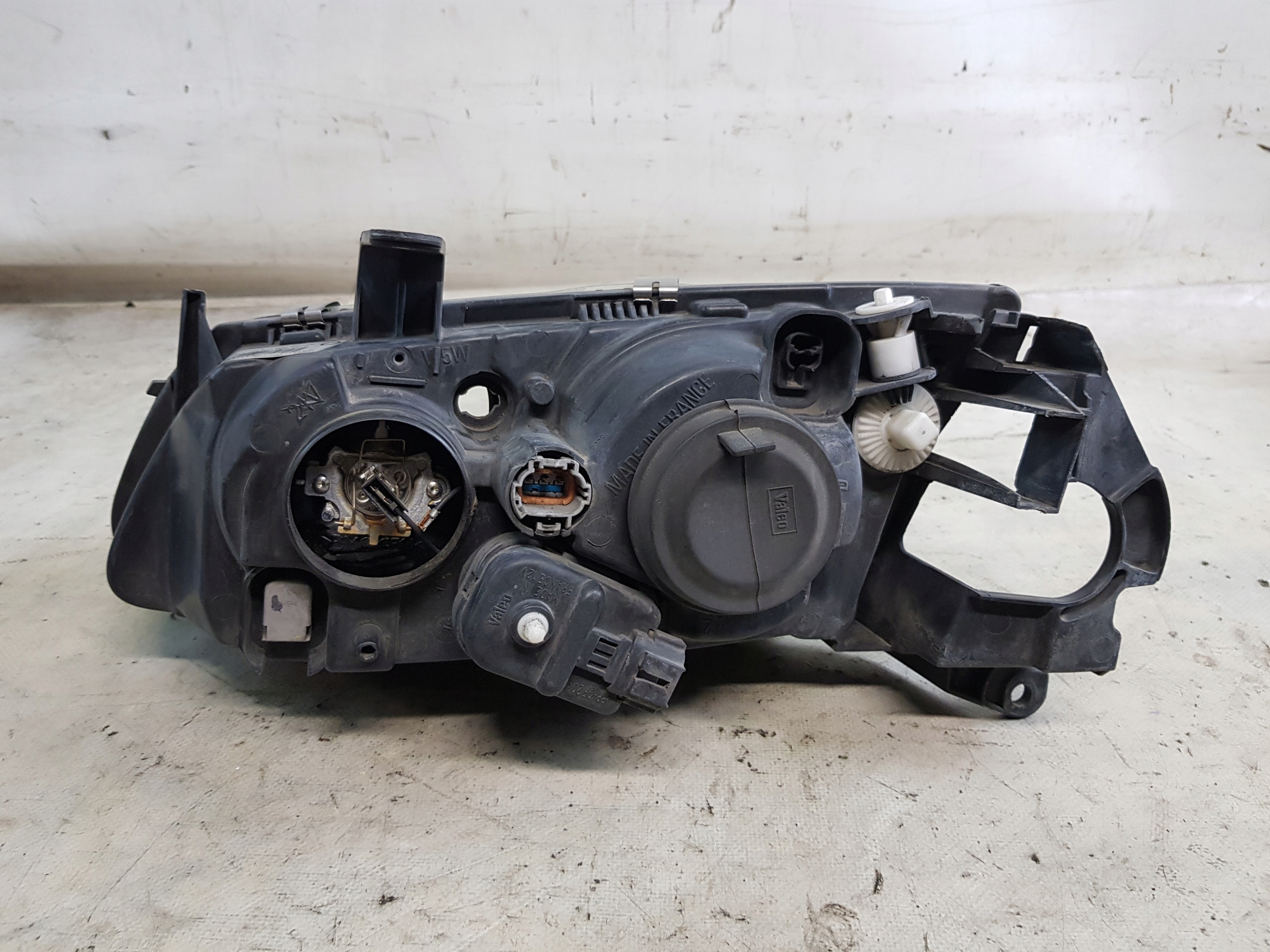 light right front NISSAN ALMERA N16 89003330