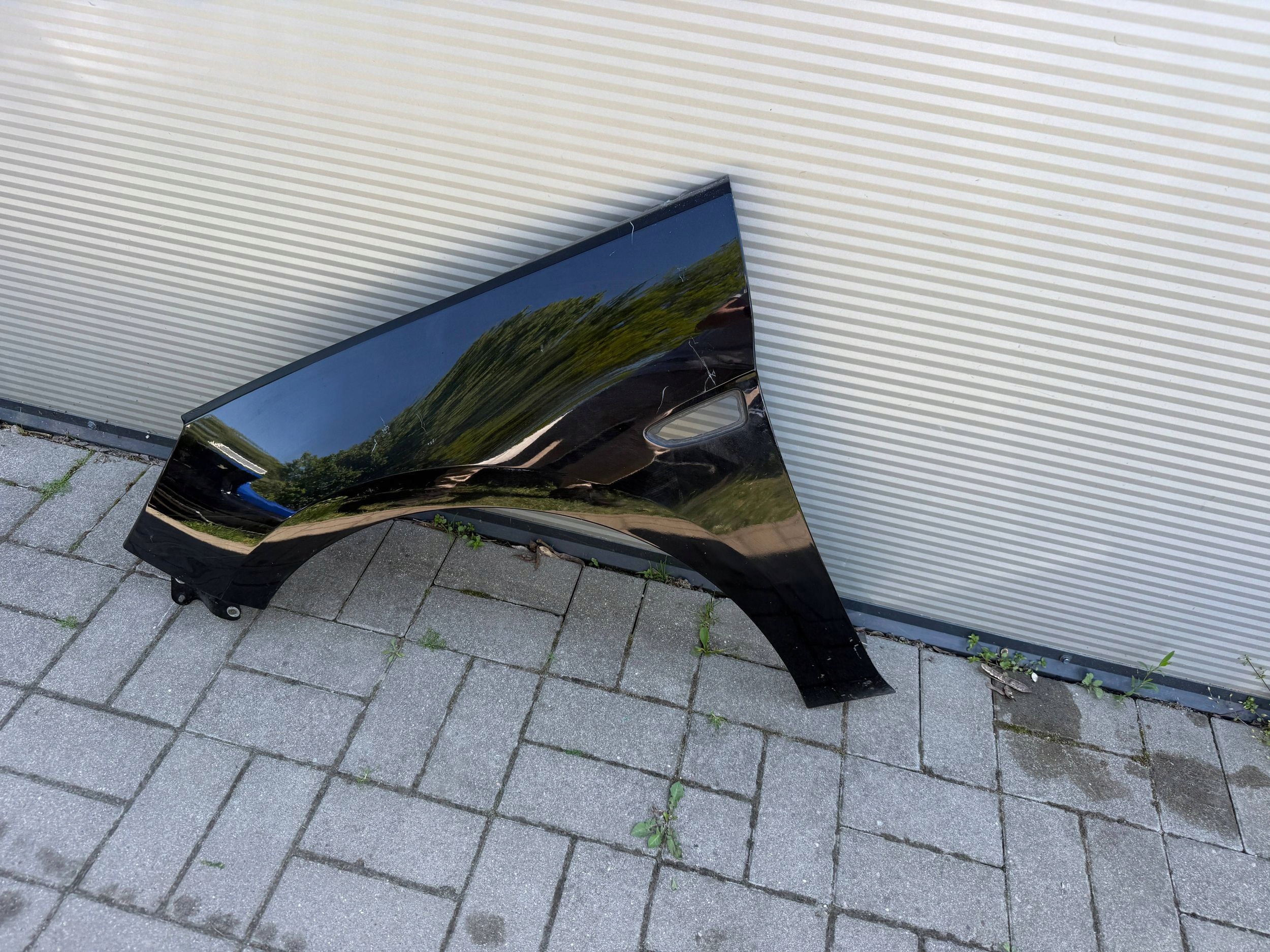 Opel Adam 12- fender left front front