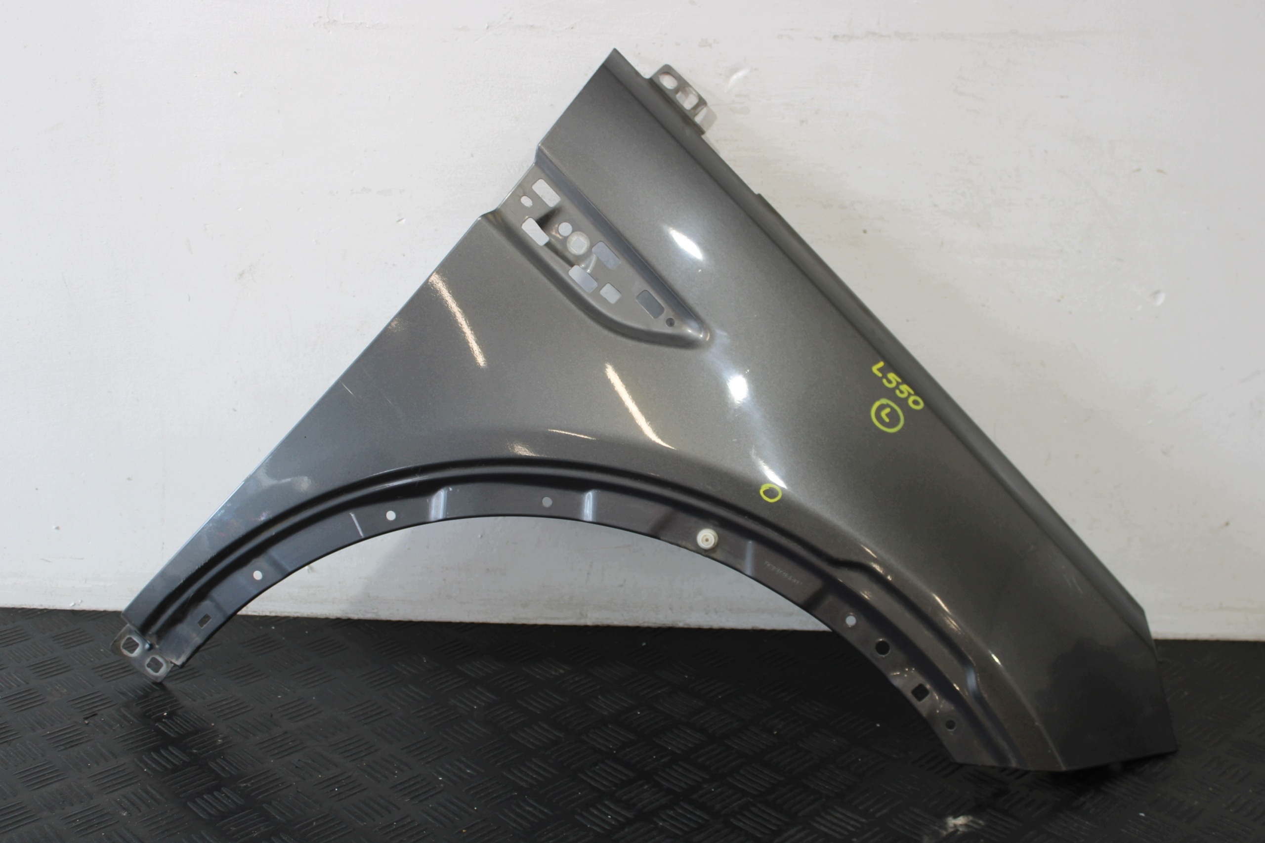 fender right front front LAND ROVER DISCOVERY SPORT L550