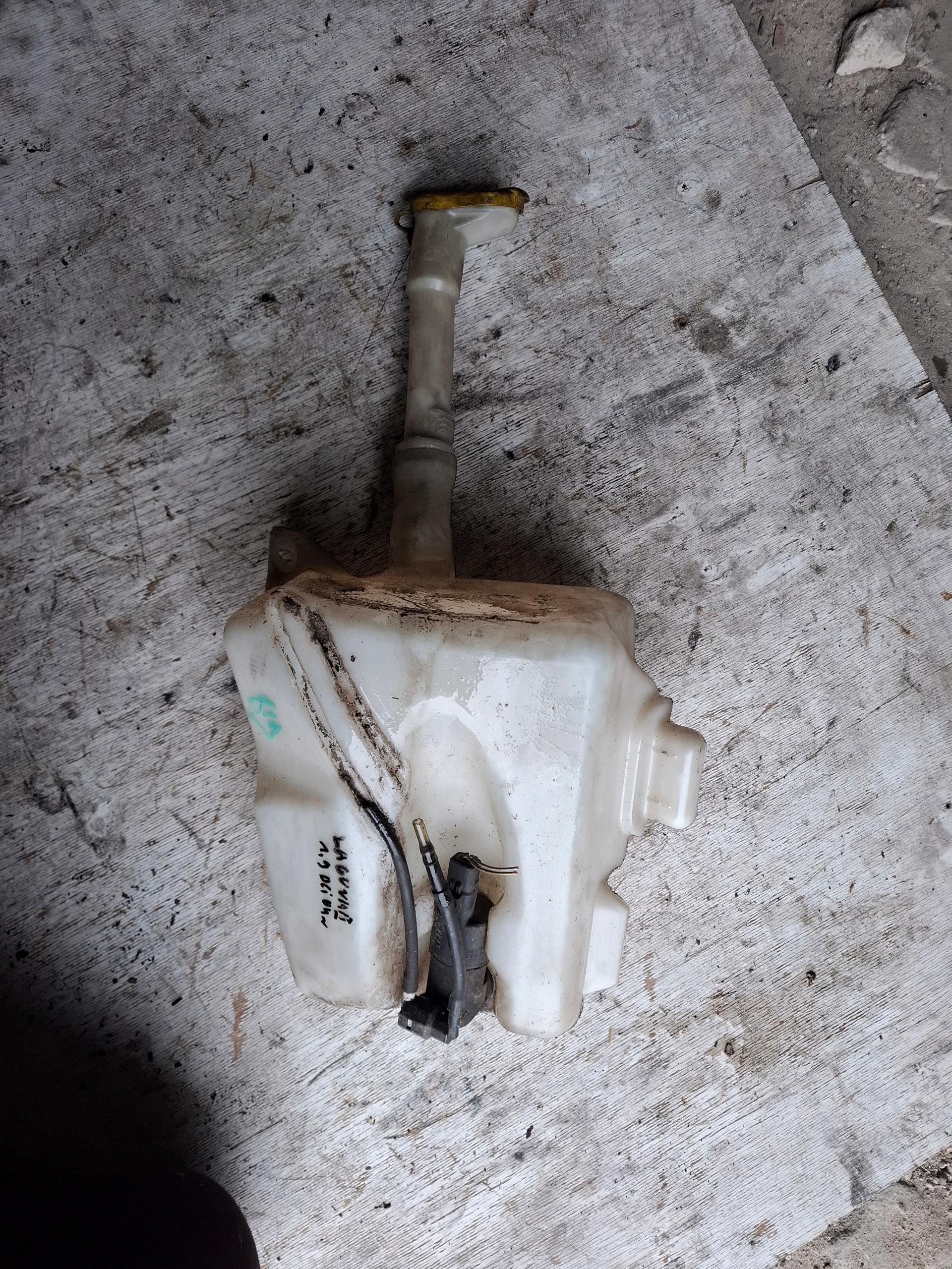 RENAULT LAGUNA II tank washers pump 8200050361