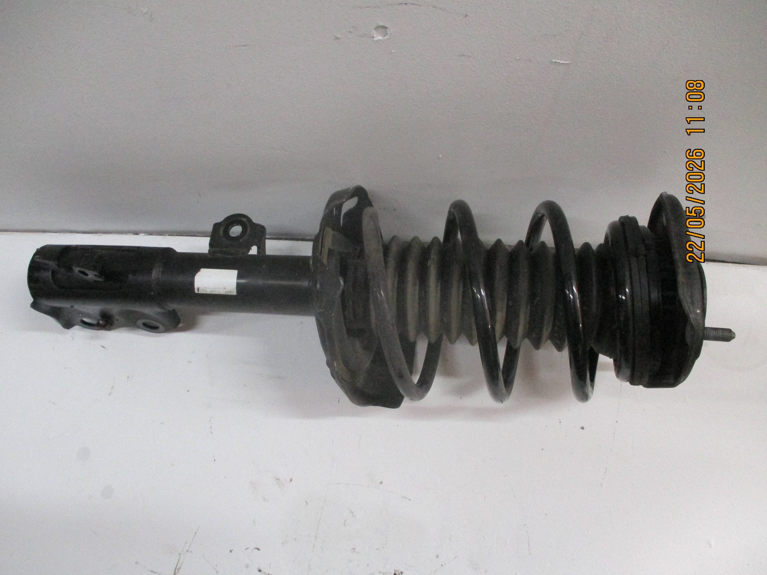 shock absorber front front right TOYOTA COROLLA CROSS 4851016830