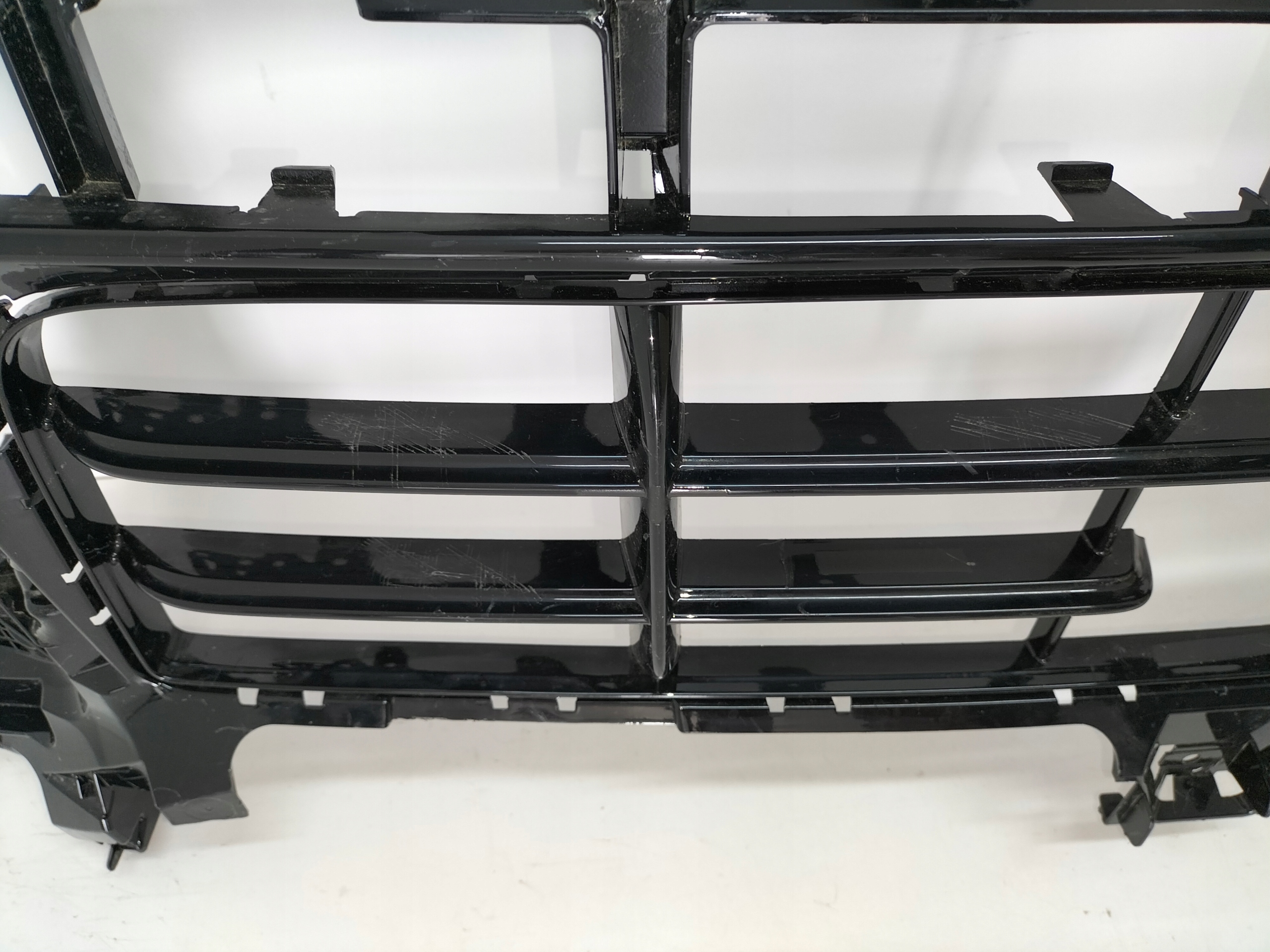 GRILL LÜFTUNGSGITTER DER STOSSSTANGE MITTE PORSCHE CAYENNE 9Y0 17