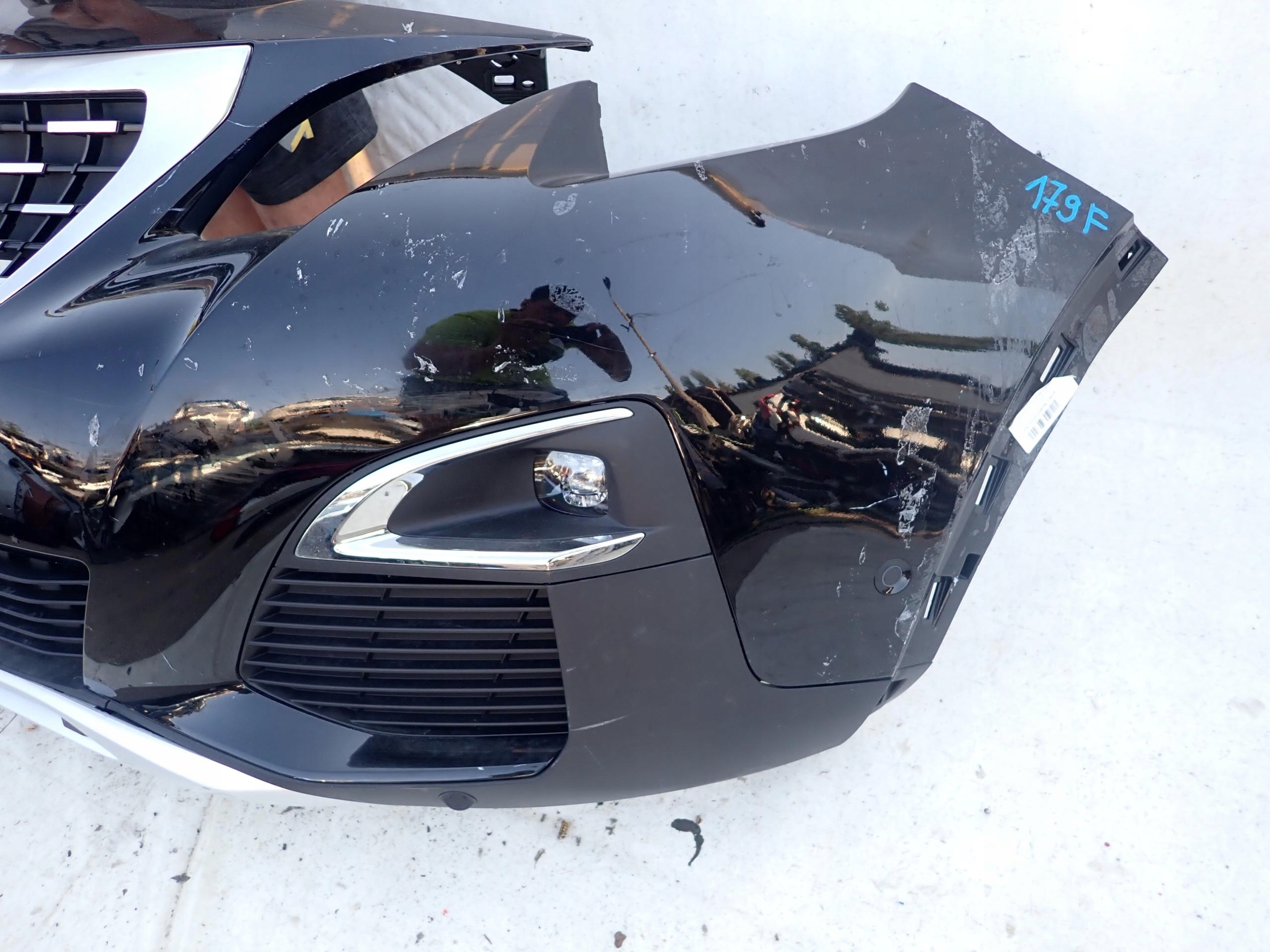 PEUGEOT 3008 II 16- bumper front front 6PDC