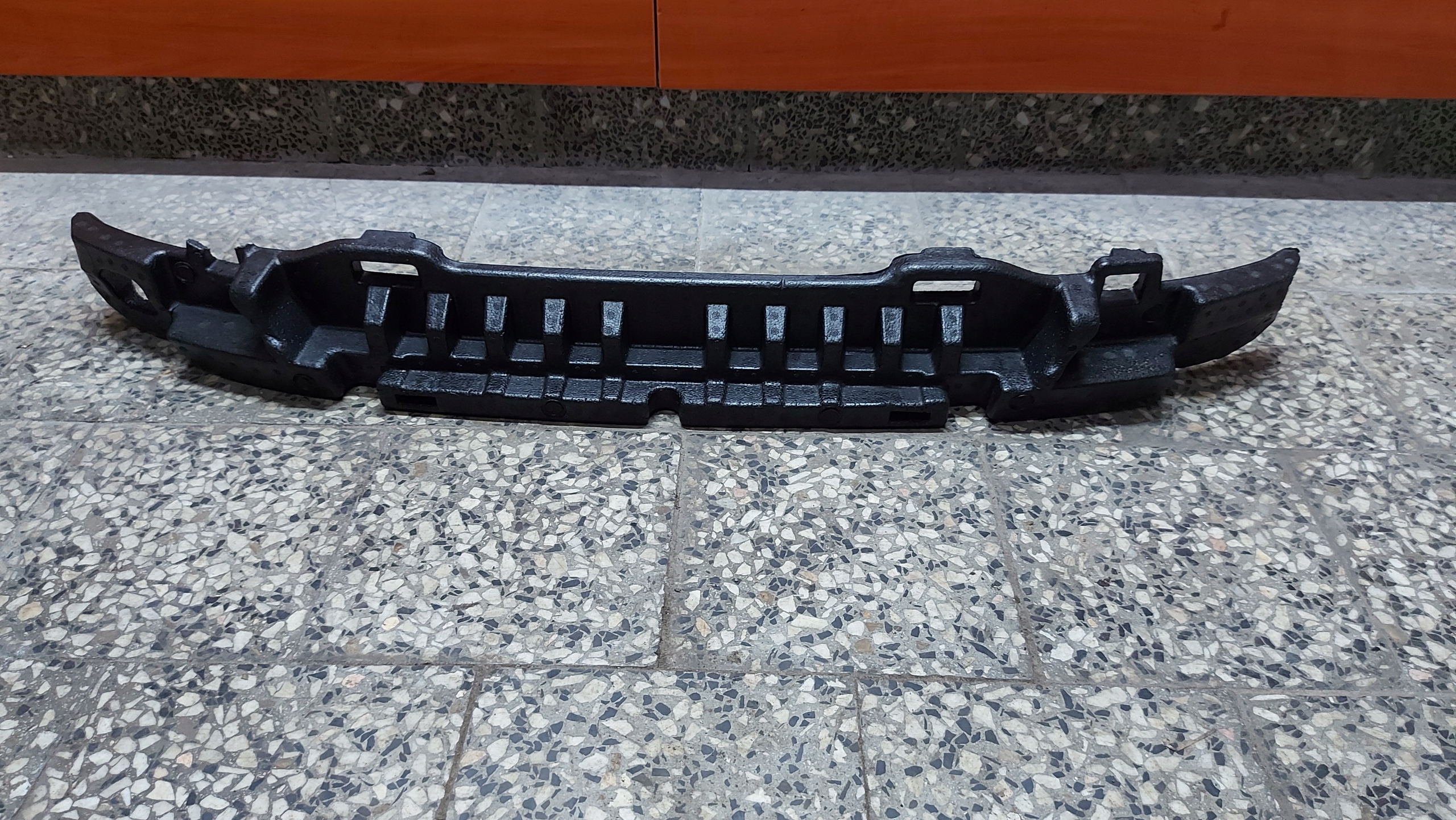 ABSORBER polystirene of a bumper front front SEAT LEON IV