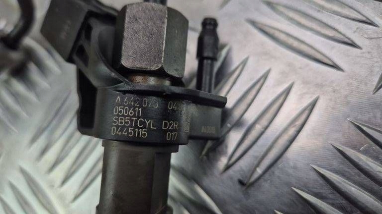 Mercedes E300 CDI W211 injector A6420700487 642.920