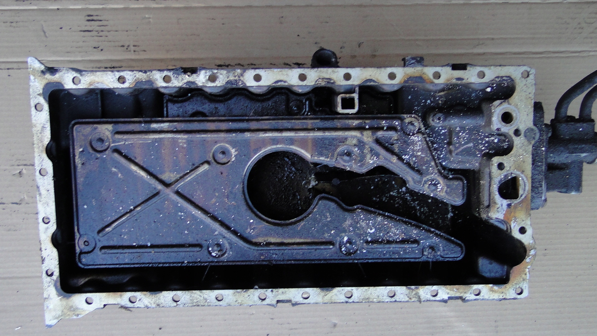 MISKA OLEJOWA VOLVO 1271884/A 850 S70 V70 2.4 Jakość części (zgodnie z GVO) O - oryginał z logo producenta pojazdu (OE)