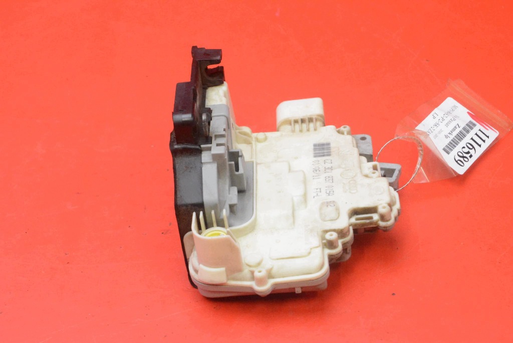 lock door left front front EU 3C1837015A VW PASSAT B7 KOMBI 10-15