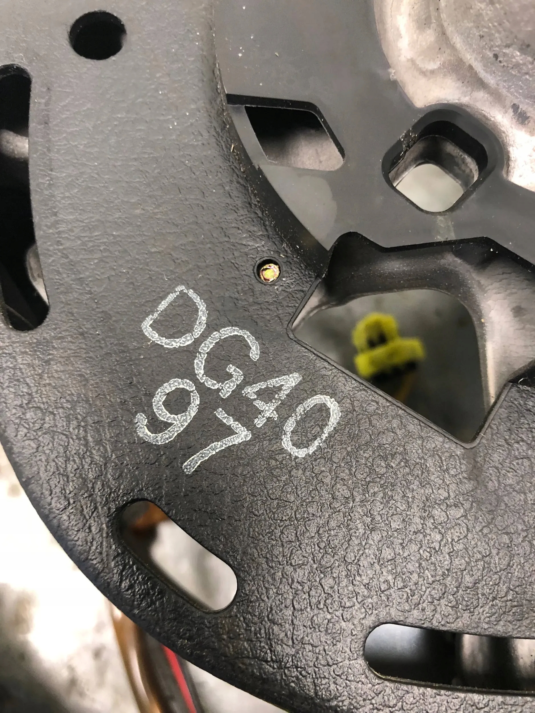 lenkrad PIANKA MULTIFUNKCJA MAZDA 2 DY DG4097