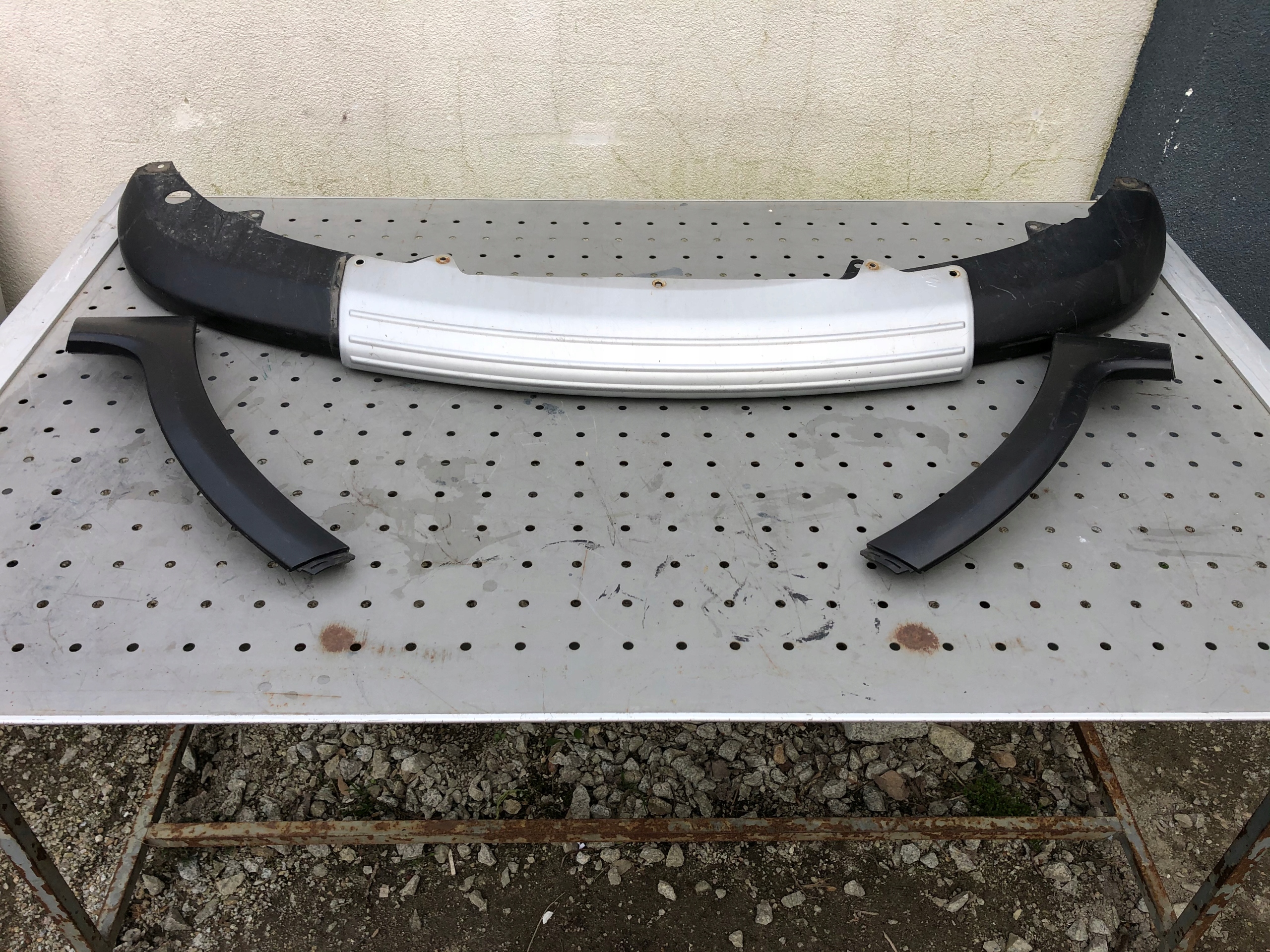 Suzuki SX4 передній спойлер