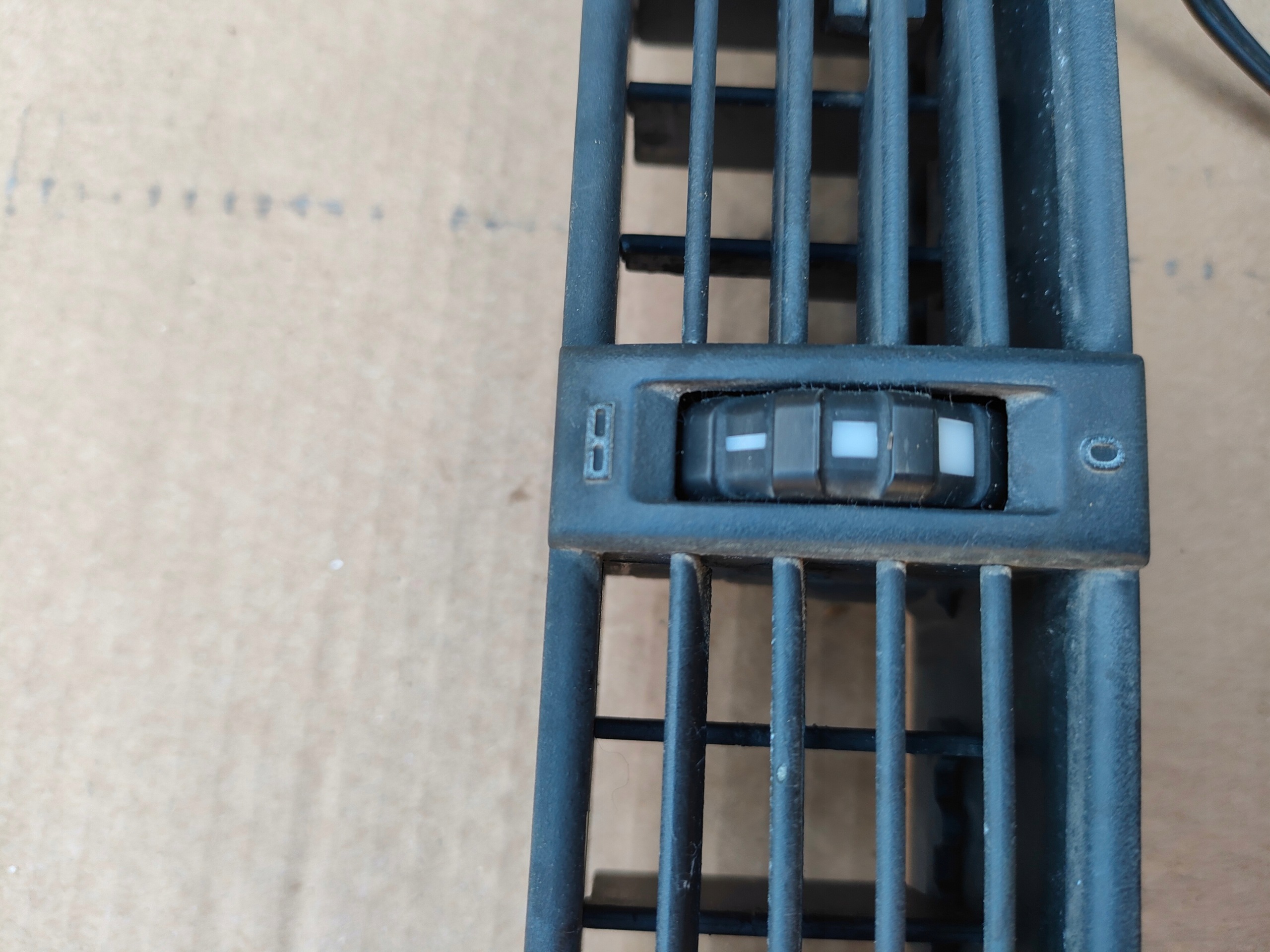 central grid air conditioning devices left right MERCEDES W124 sedan COUPE KOMBI side