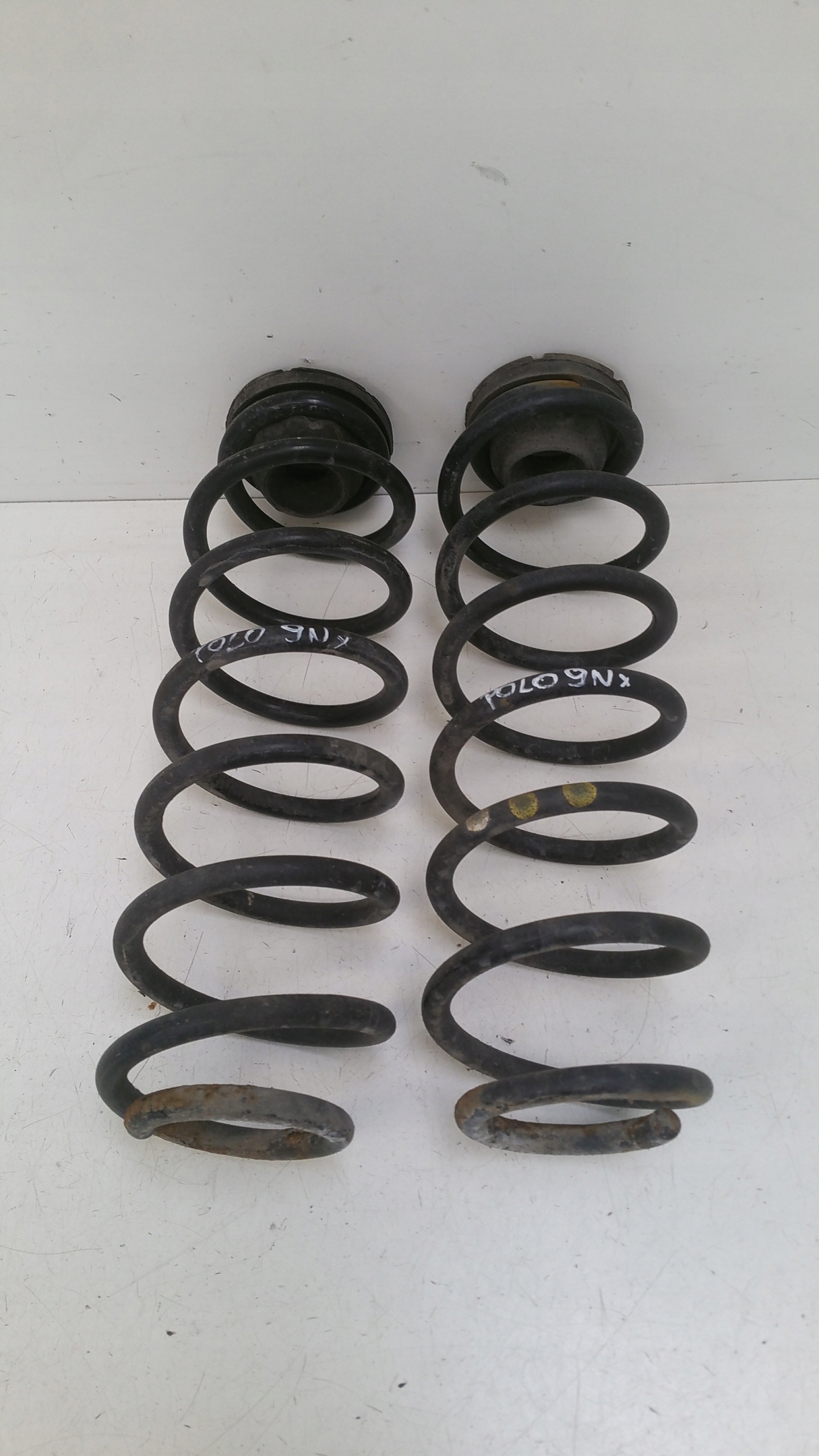 springs rear part para VW Polo 9N