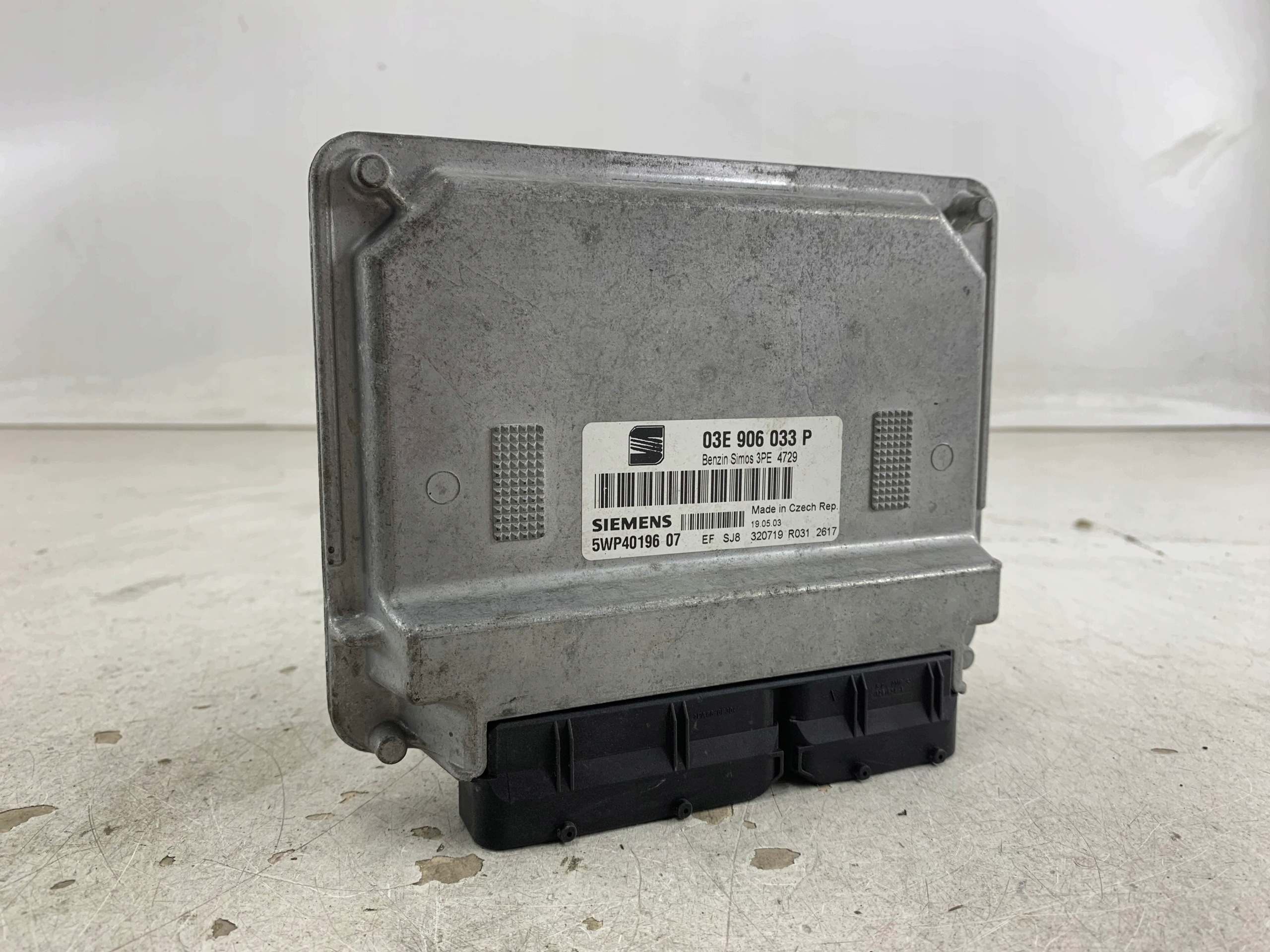 SEAT IBIZA III 1.2 unité de commande électronique uce moteur 03E906033P