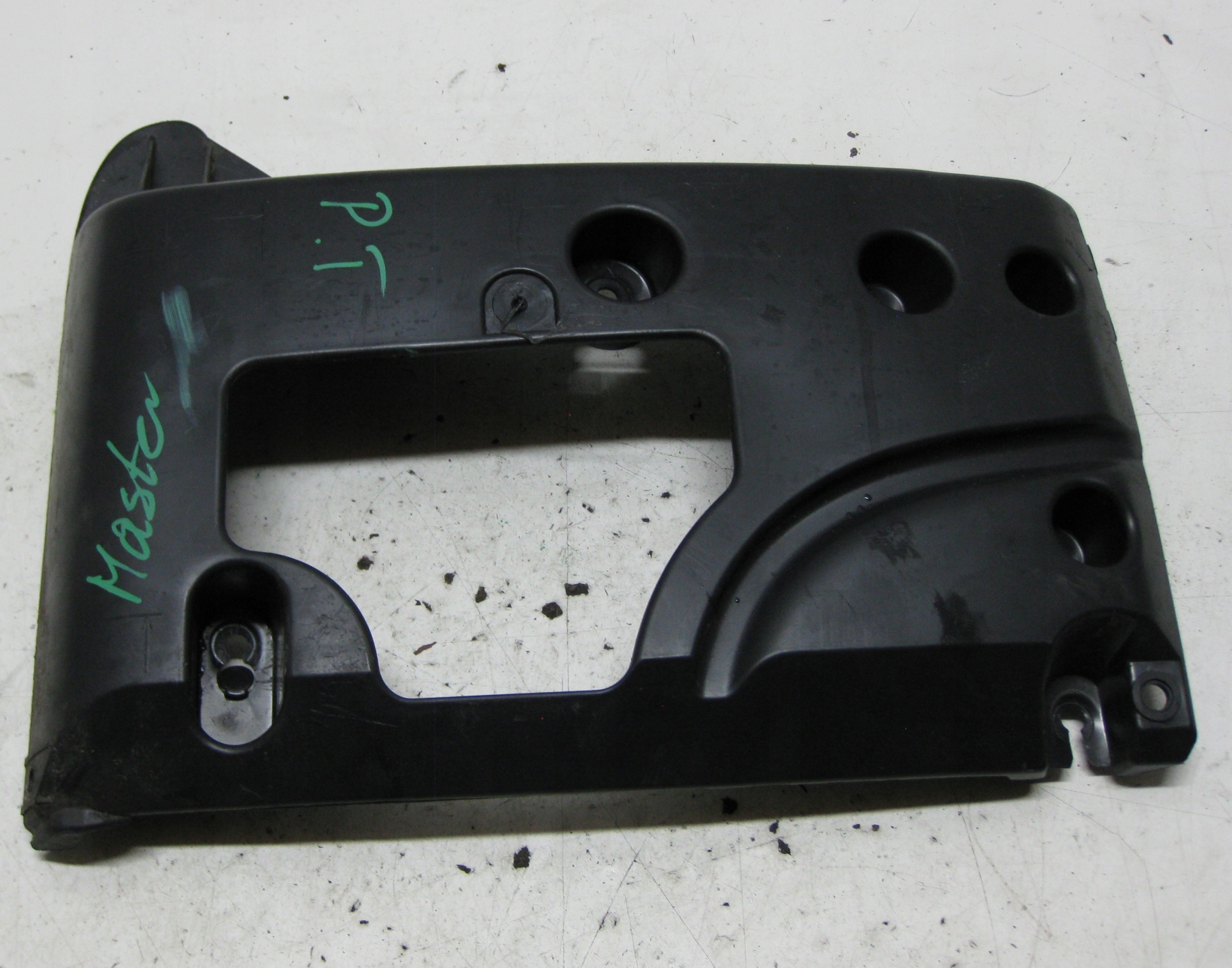 RENAULT MASTER III LIFT bumper bracket right rear part 852220001R