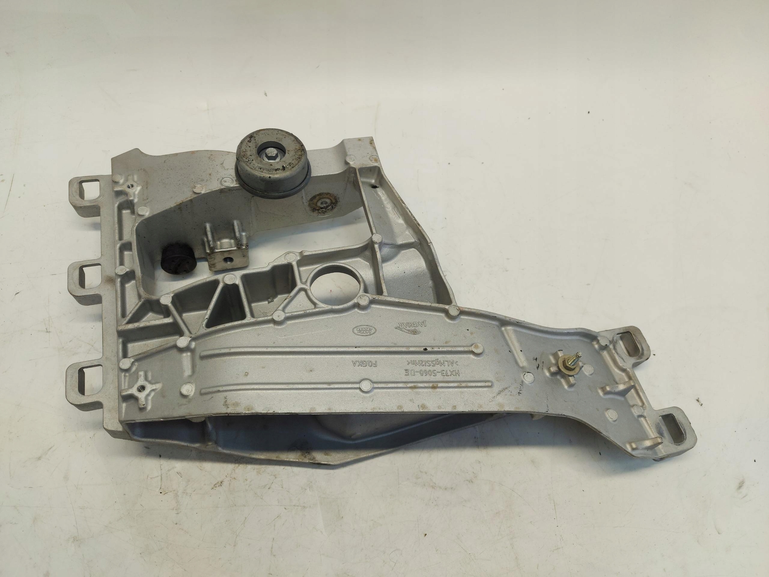 Range Rover VELAR L560 2.0d 2021r holder bracket support