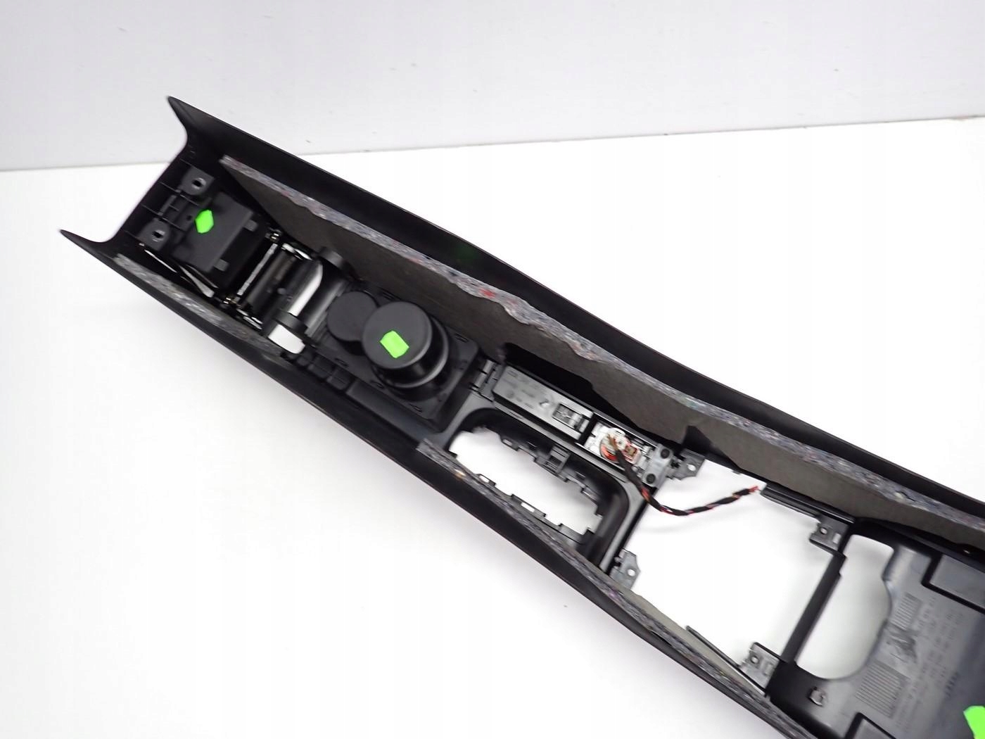 тунель европа оригинал 8P0863284 Audi A3 8P 08R