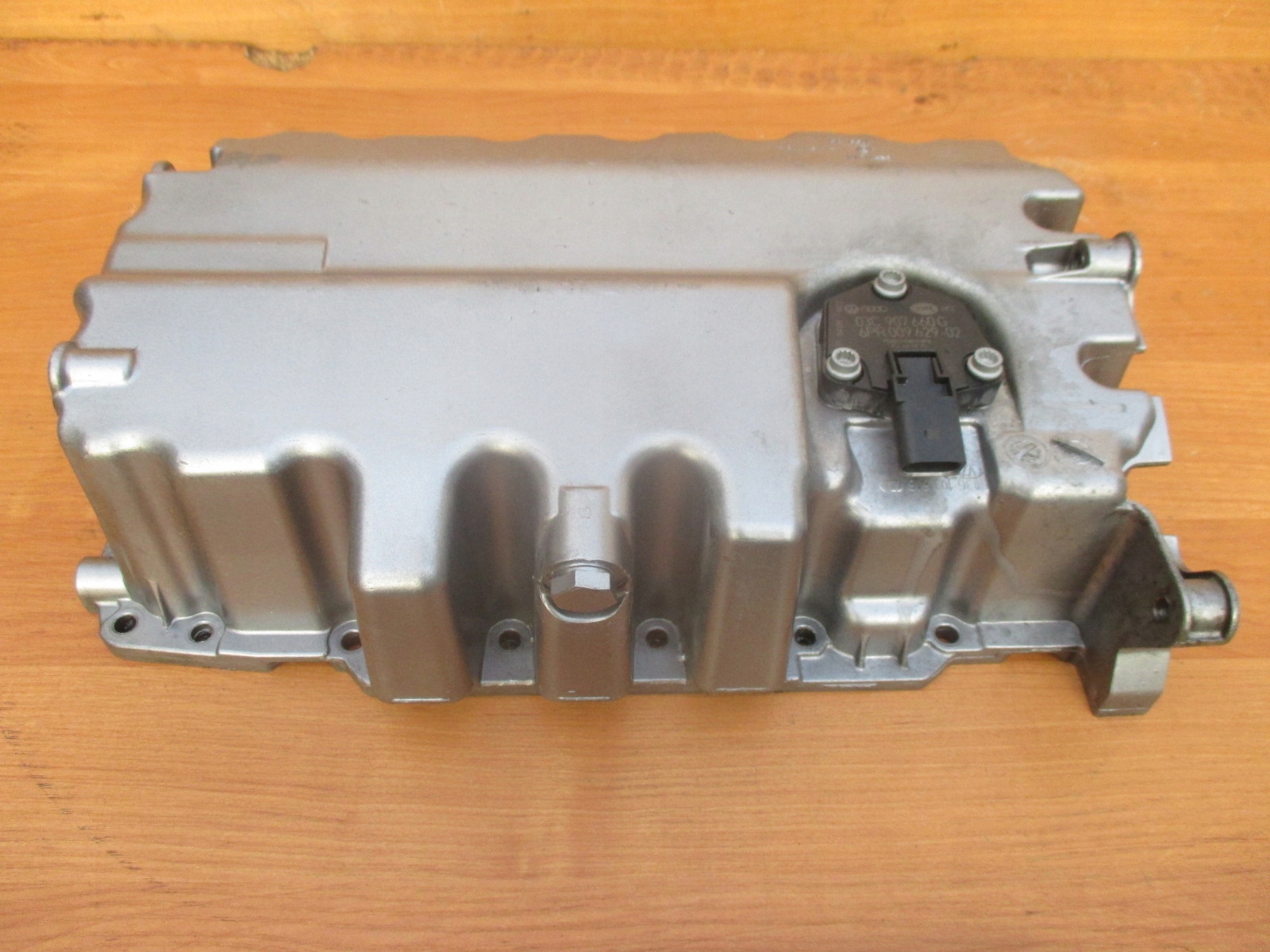 03C907660G - VW SEAT SKODA AUDI 1.9 2.0 TDI ЧАША 03G103603H