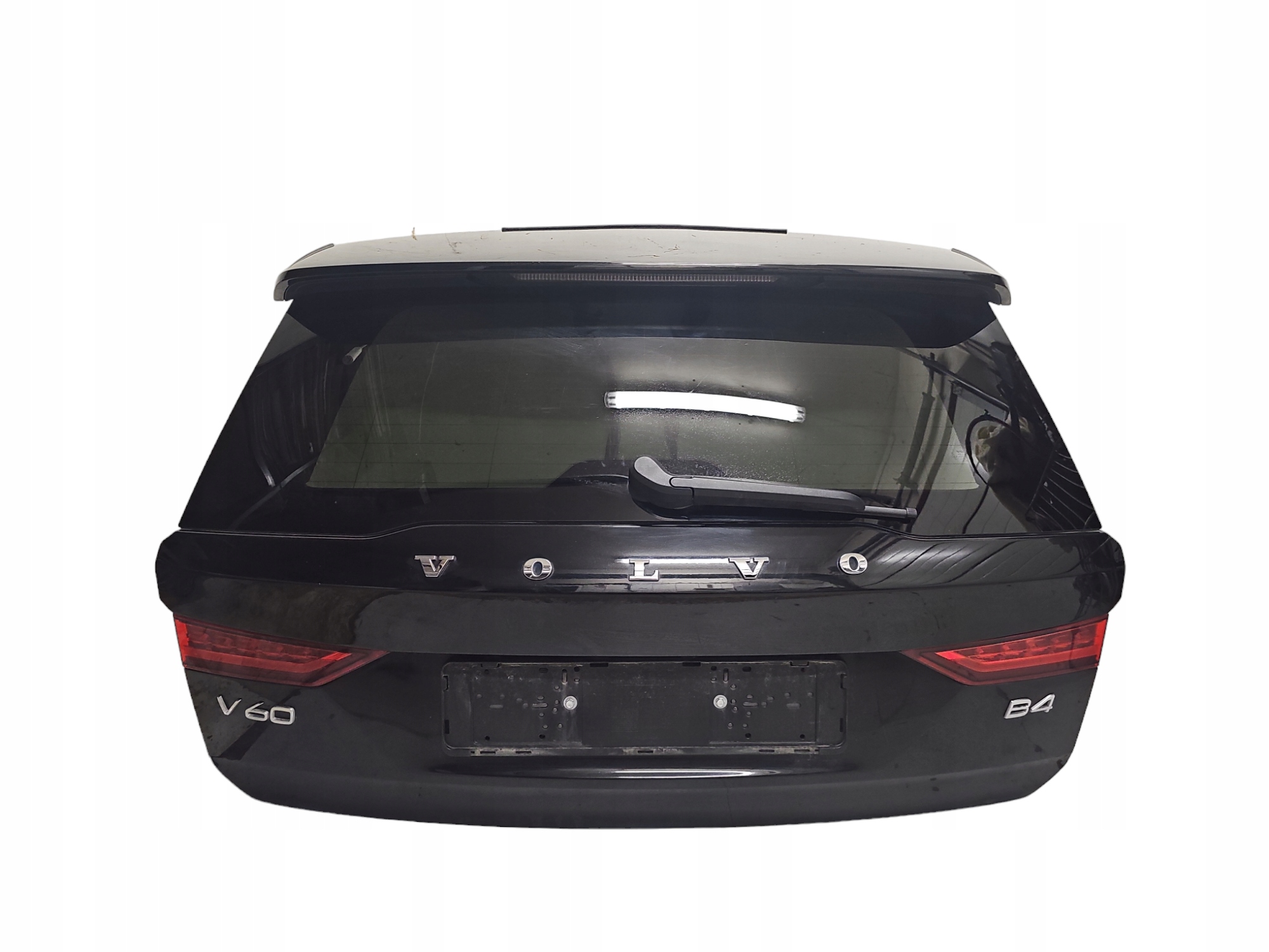 VOLVO V60 II ZDERZAK TYL KLAPA LAMPY TYLNE 717 ONYX BLACK Producent części Volvo OE