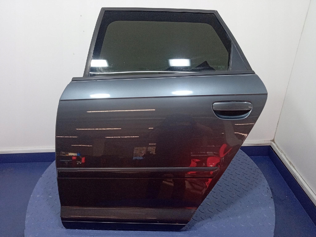 AUDI A3 8P 04-08 SPORTBACK 5D DRZWI TYŁ LEWE LX7Z