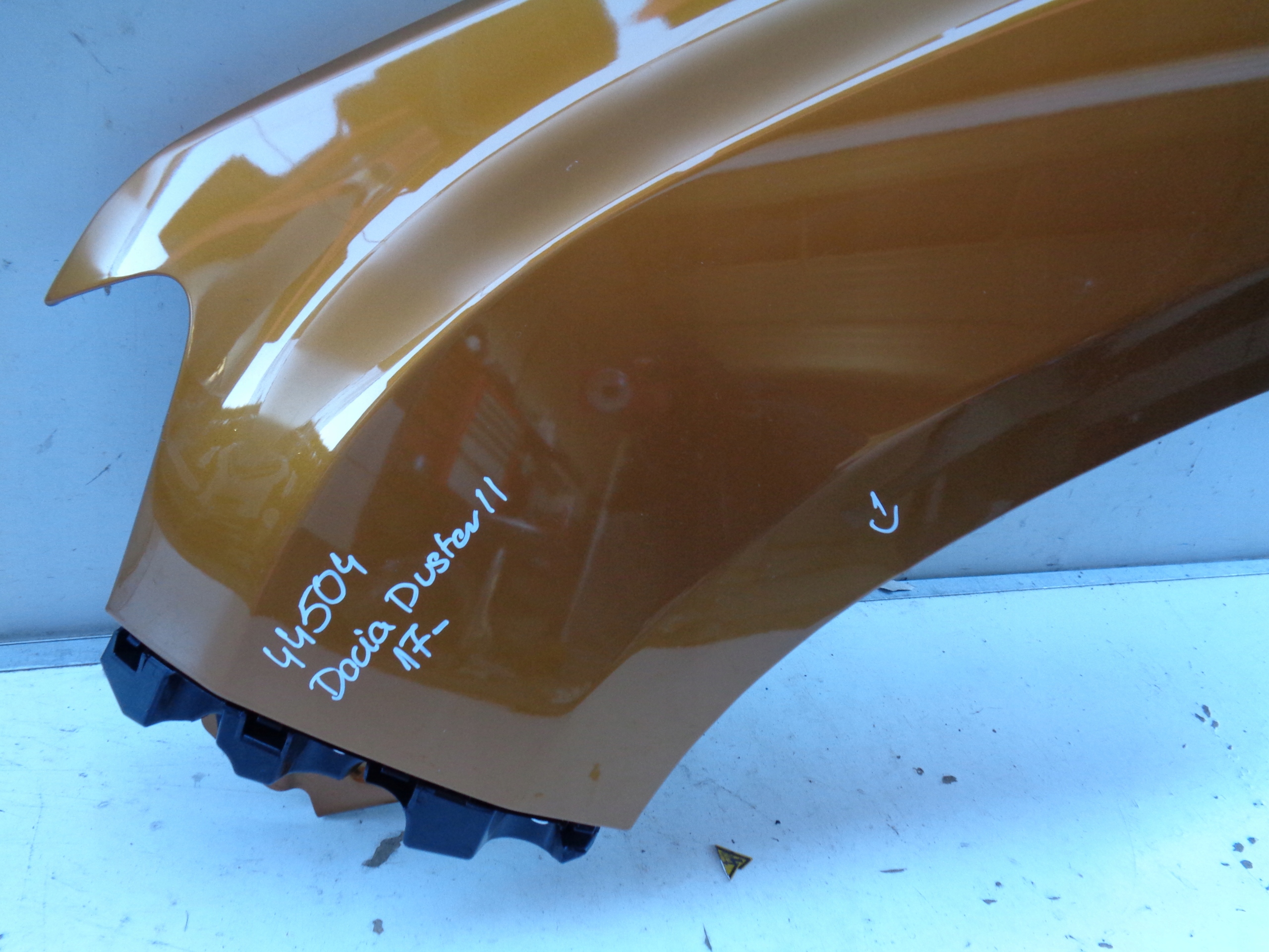 fender left front DACIA DUSTER II 17- NR 44504