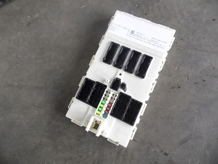 Moduł sterownik FEM BMW F32 F30 F20 9381105